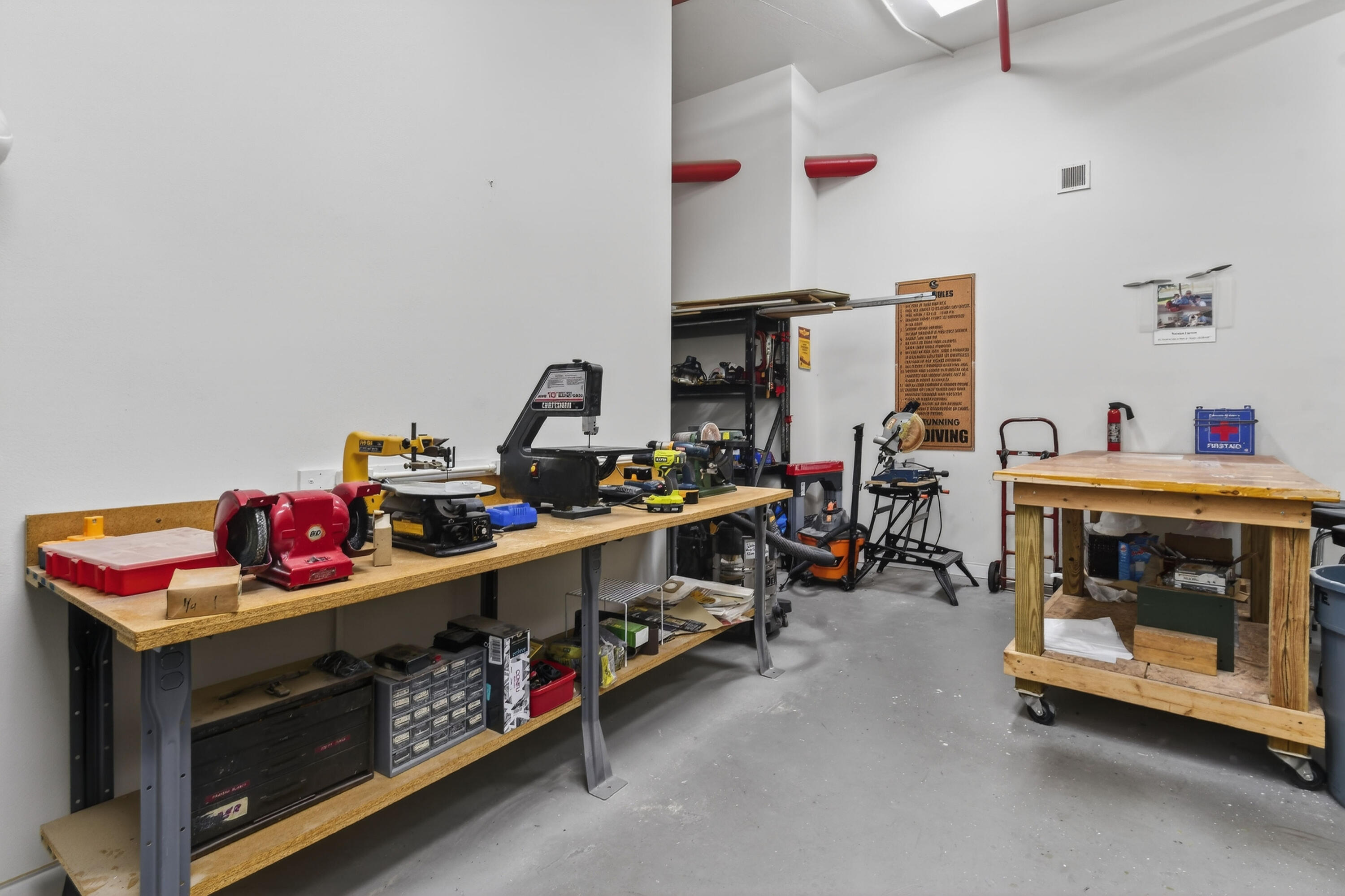 OCEANCREST CONDO APTS - Residential