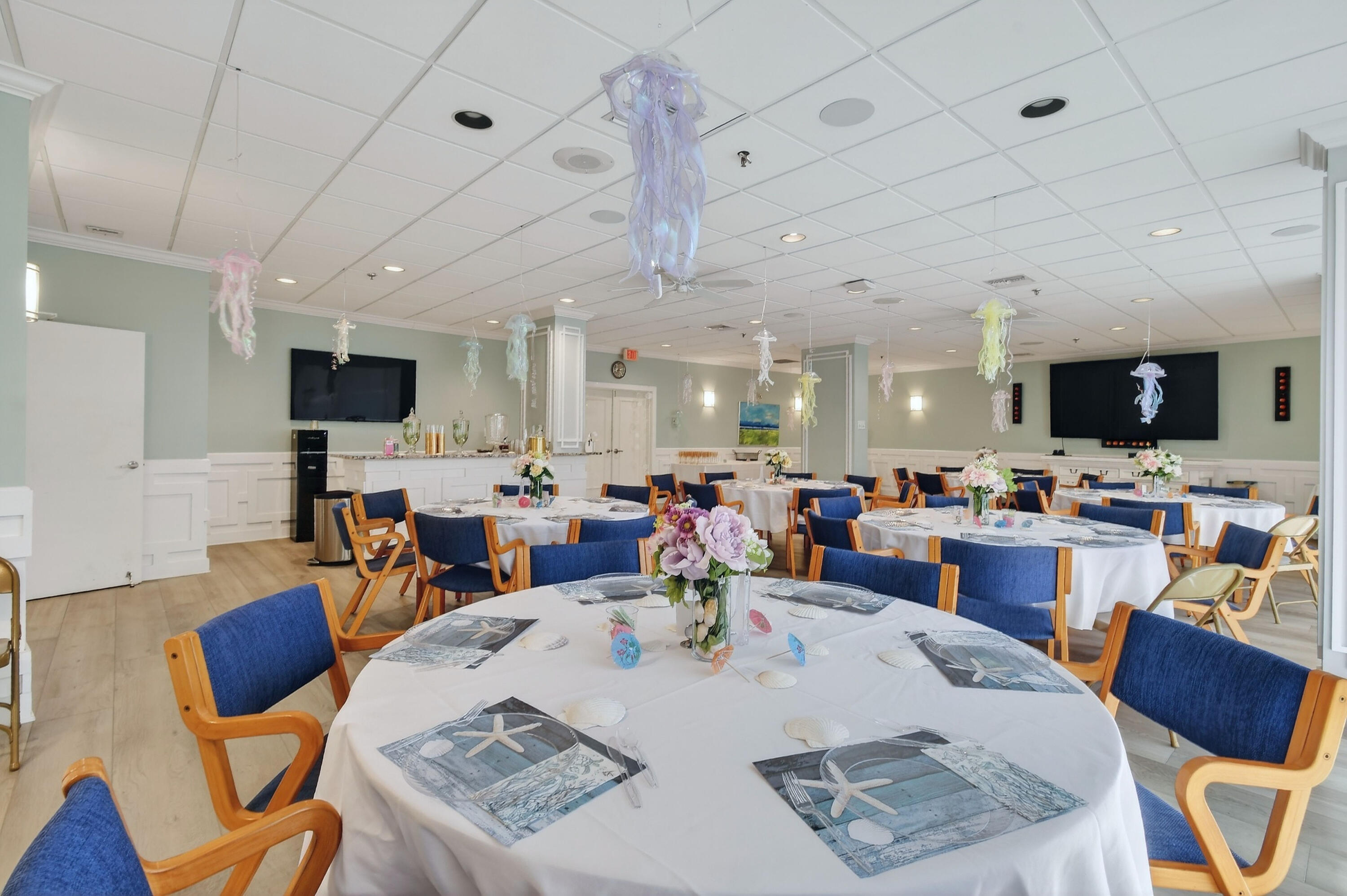 OCEANCREST CONDO APTS - Residential