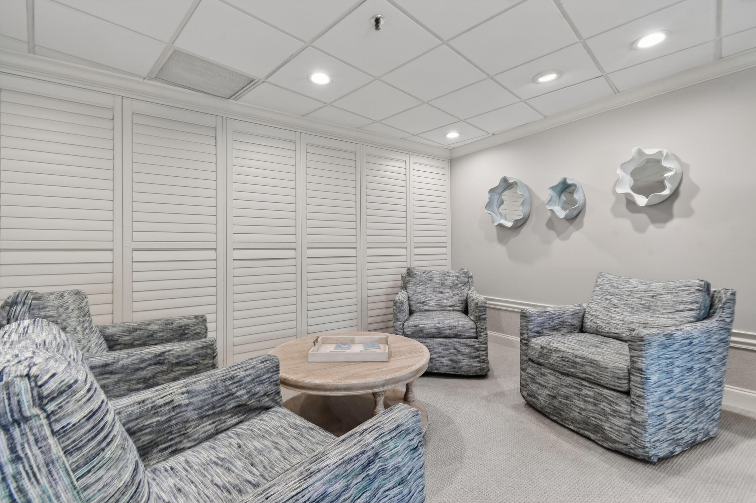 OCEANCREST CONDO APTS - Residential