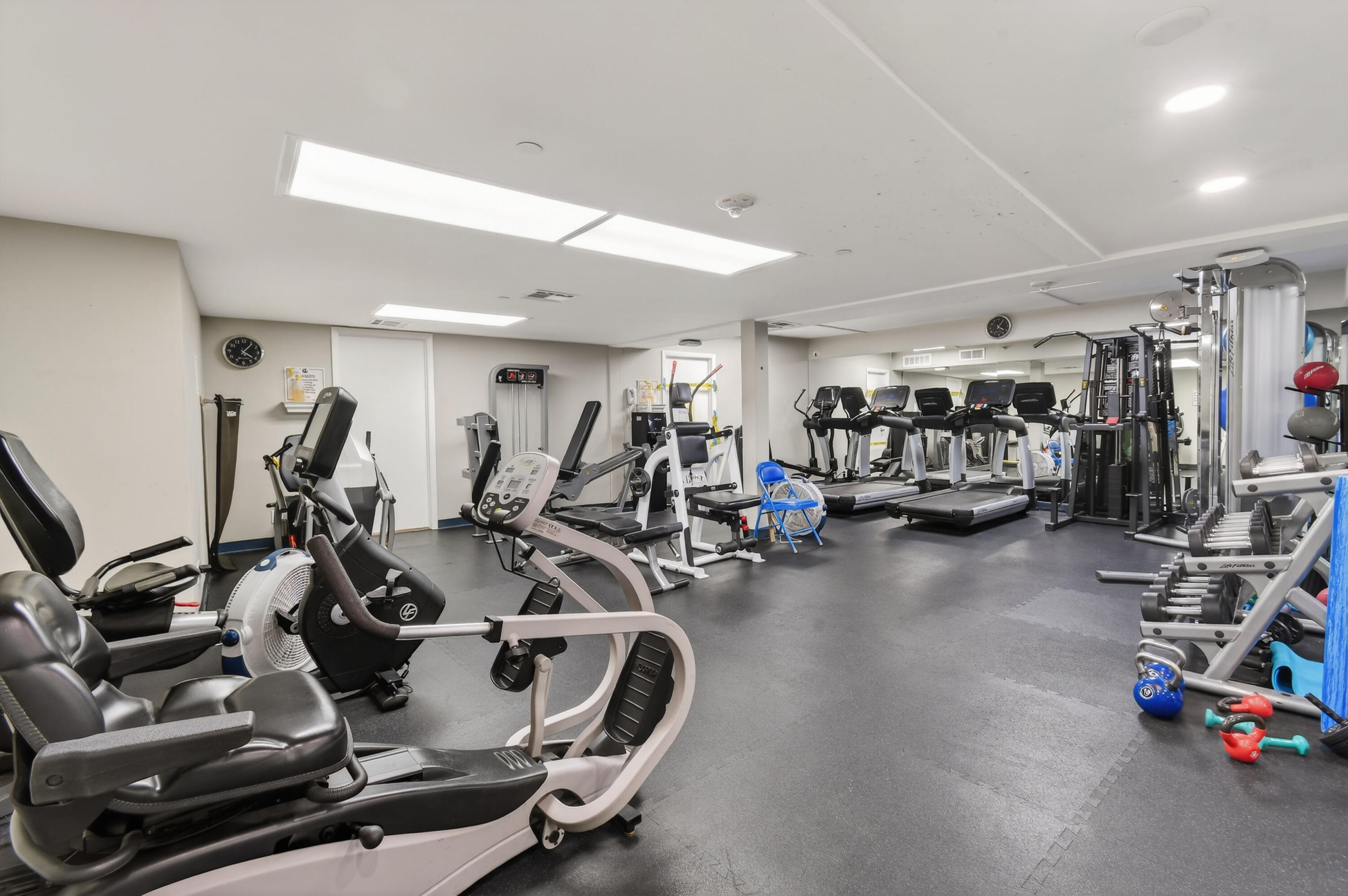 OCEANCREST CONDO APTS - Residential