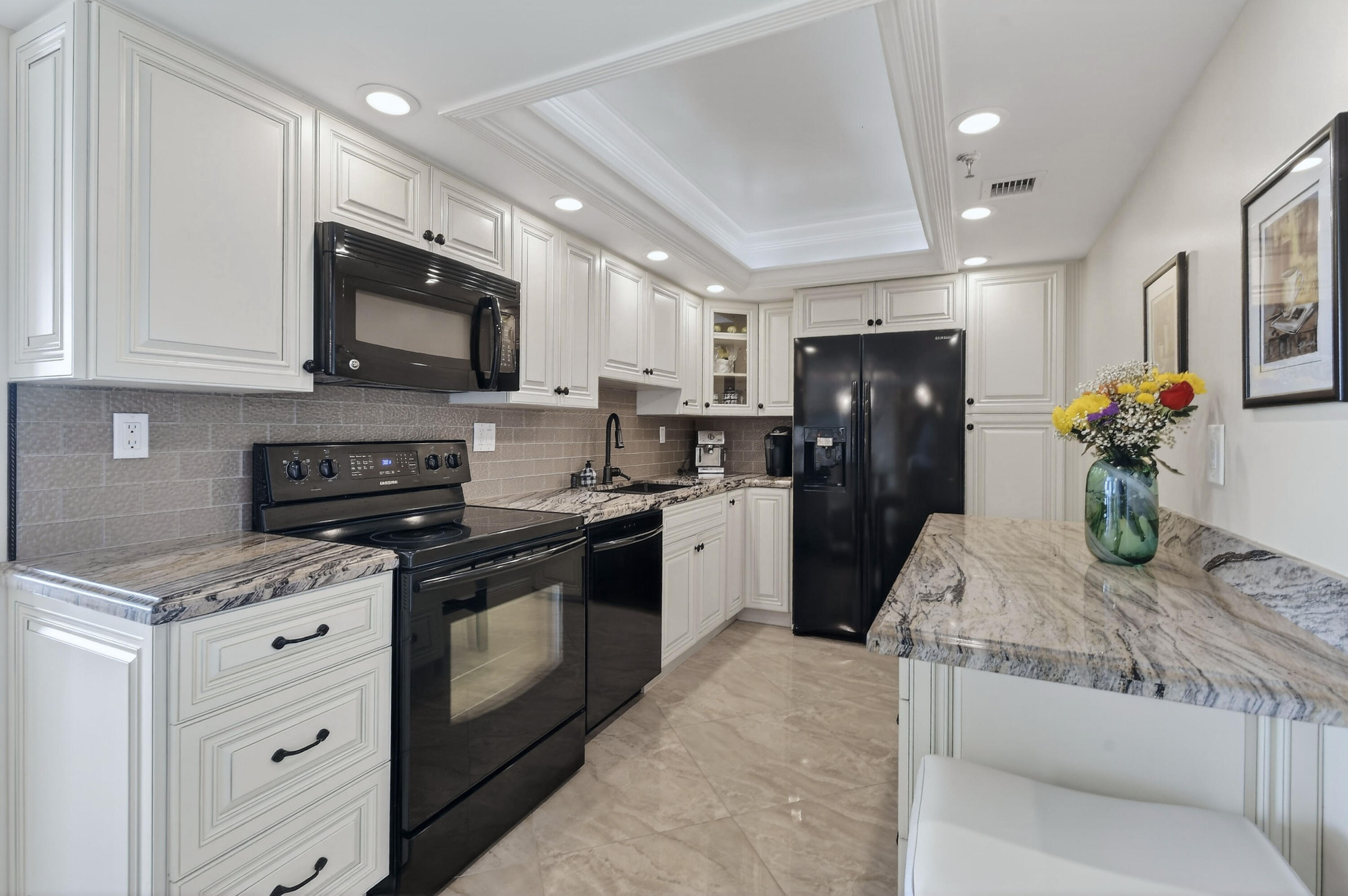 OCEANCREST CONDO APTS - Residential