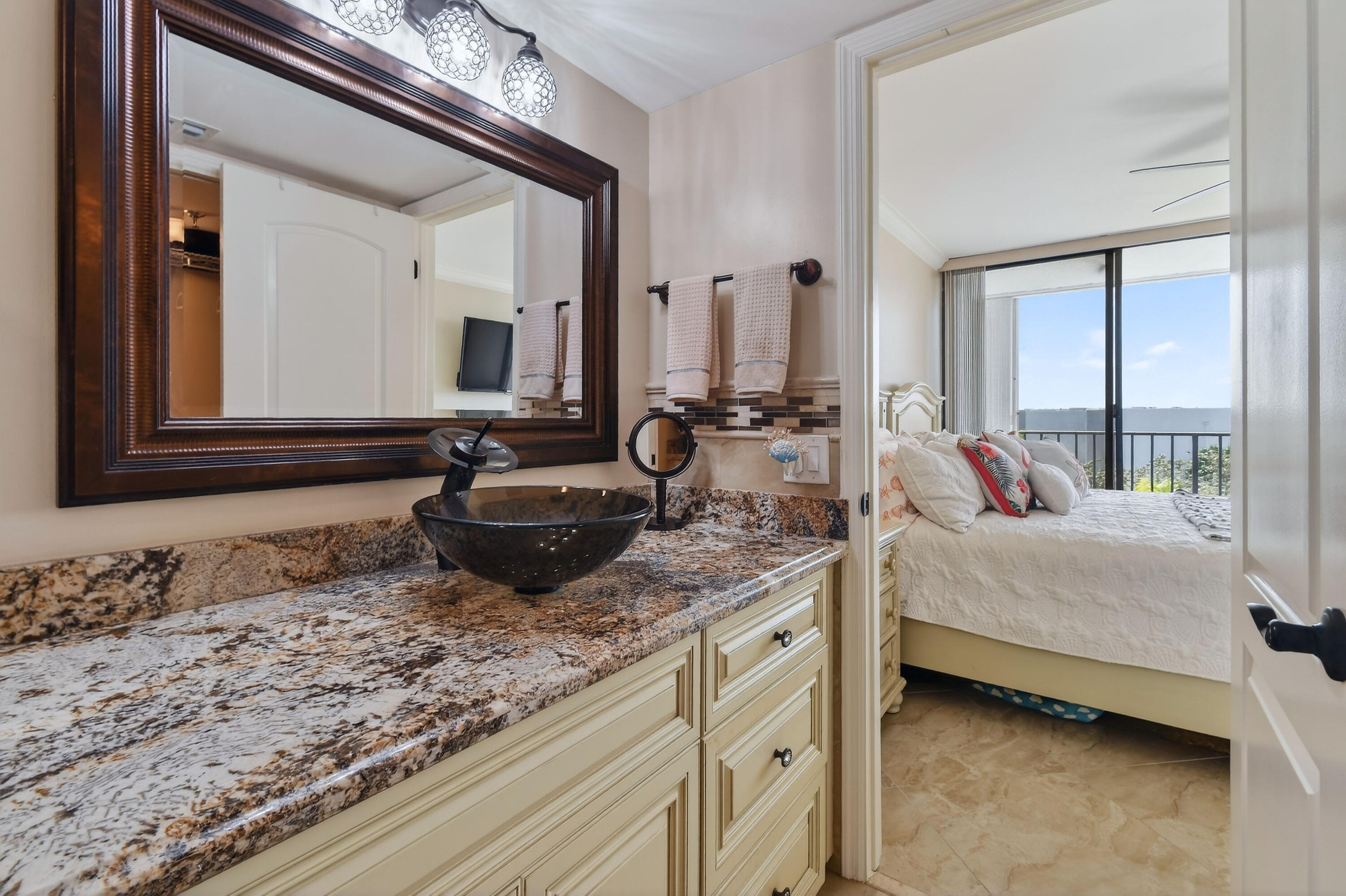 OCEANCREST CONDO APTS - Residential