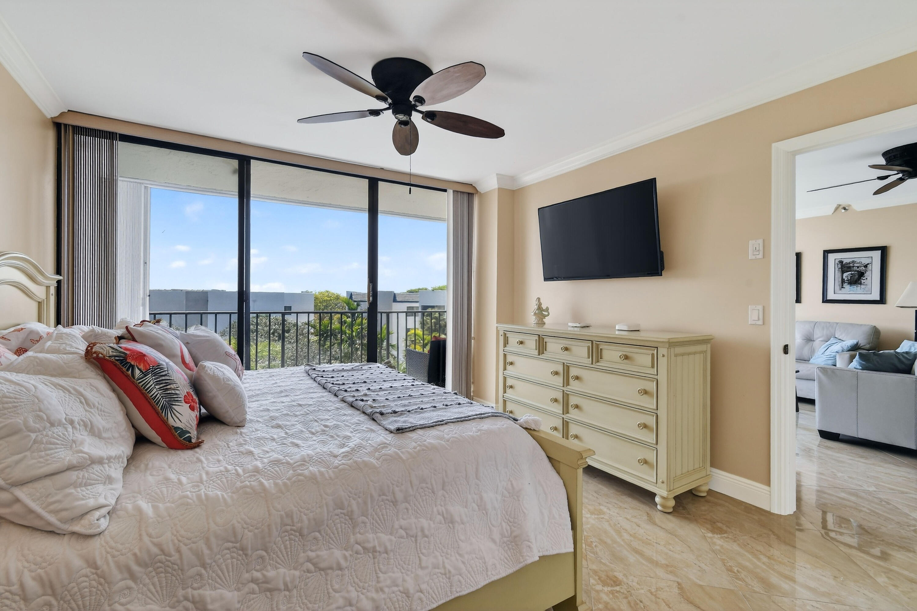 OCEANCREST CONDO APTS - Residential