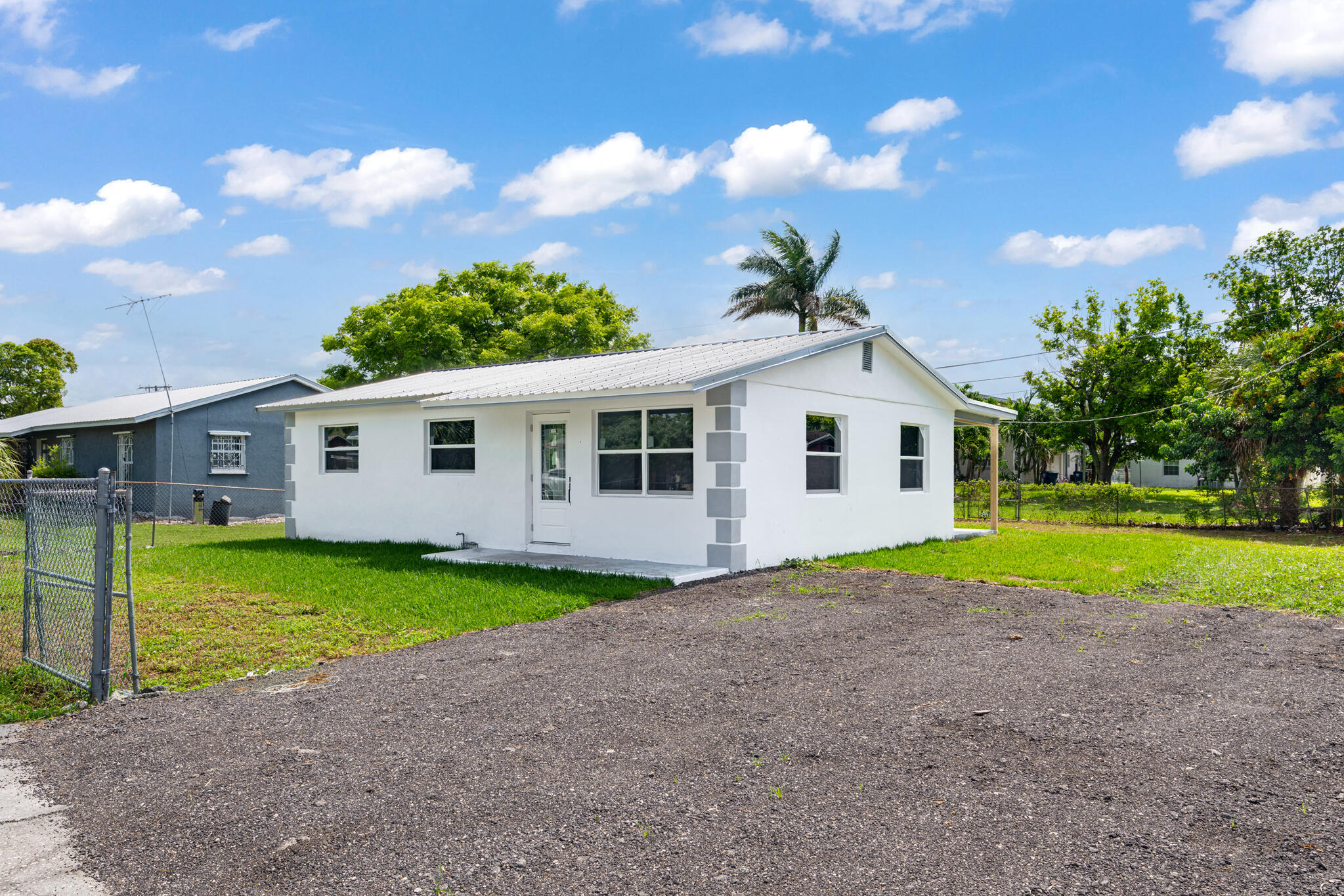 245 SW 11th Avenue