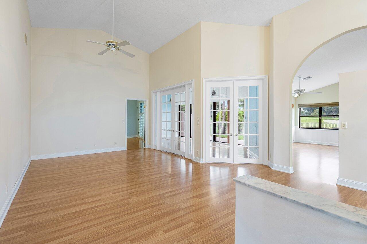 ABERDEEN 4 - Residential