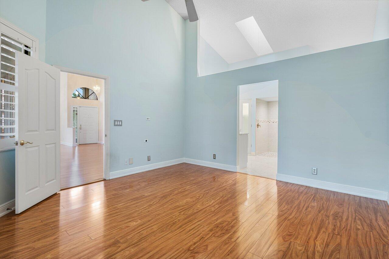 ABERDEEN 4 - Residential