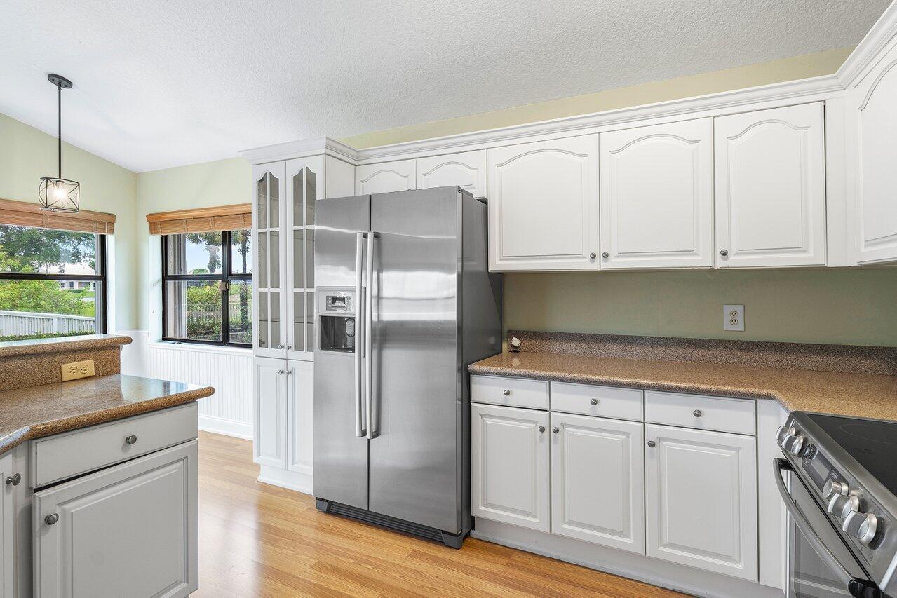 ABERDEEN 4 - Residential