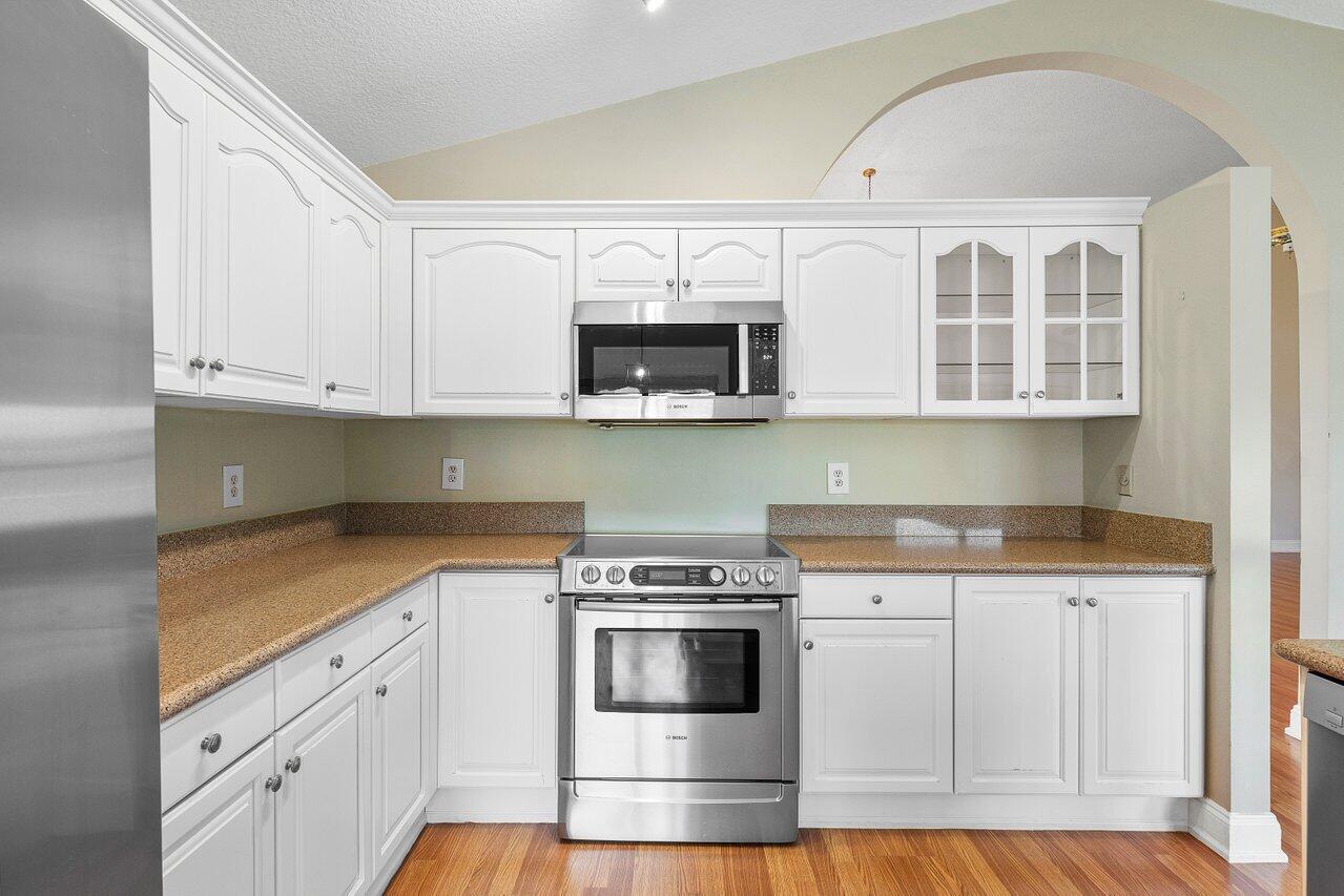 ABERDEEN 4 - Residential