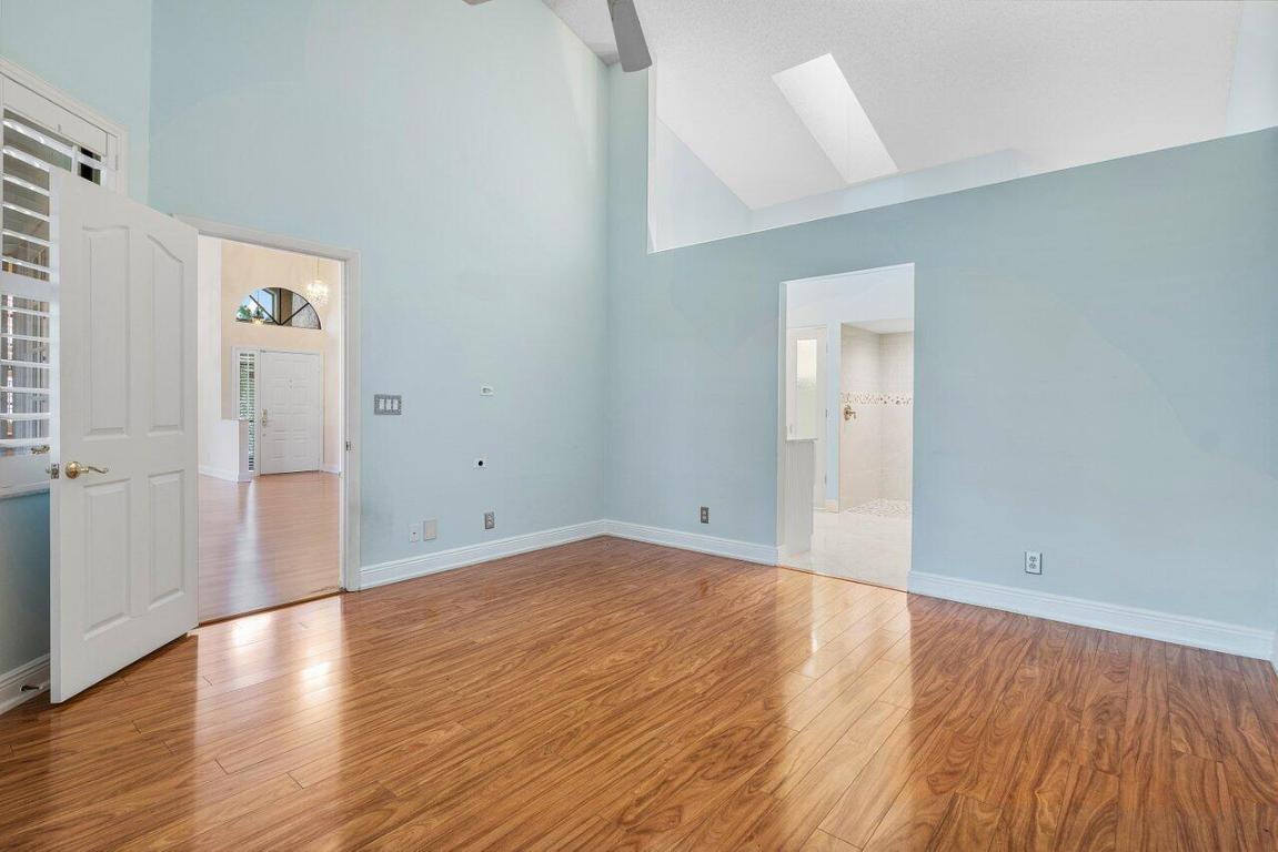 ABERDEEN 4 - Residential