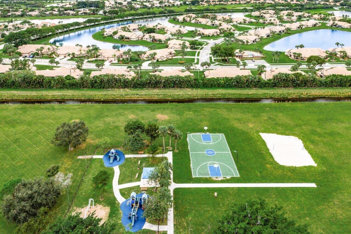 ABERDEEN 4 - Residential