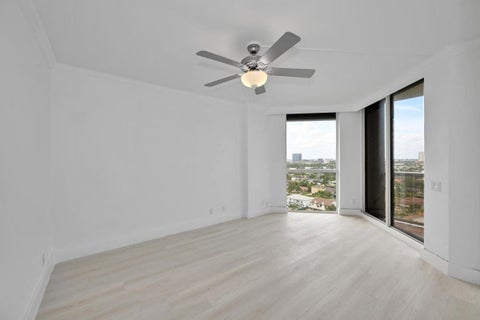Tiny photo for 3640 Yacht Club Drive #1501, Aventura, FL 33180 (MLS # B26090879)