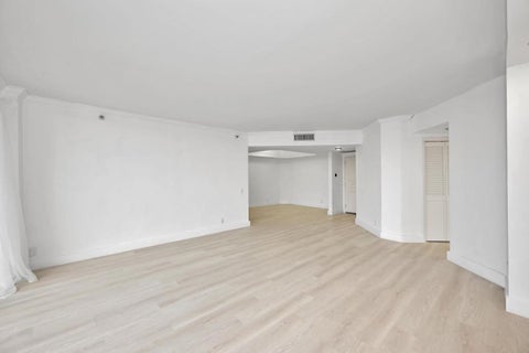 Tiny photo for 3640 Yacht Club Drive #1501, Aventura, FL 33180 (MLS # B26090879)