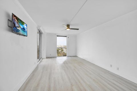 Tiny photo for 3640 Yacht Club Drive #1501, Aventura, FL 33180 (MLS # B26090879)