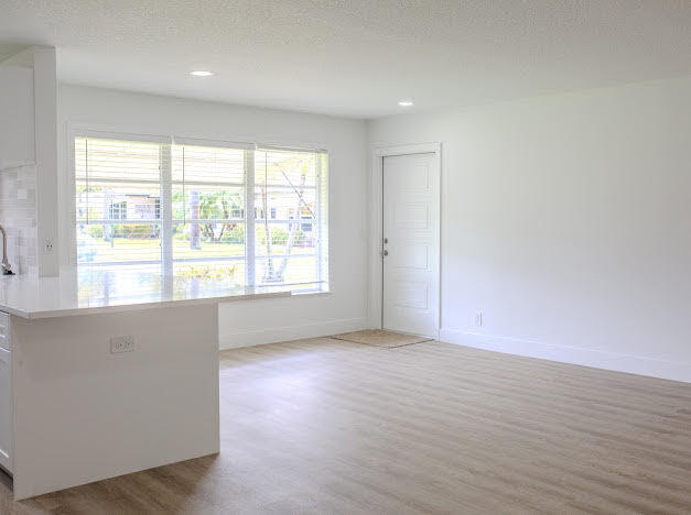 HIGH POINT OF DELRAY SEC 4 - Residential