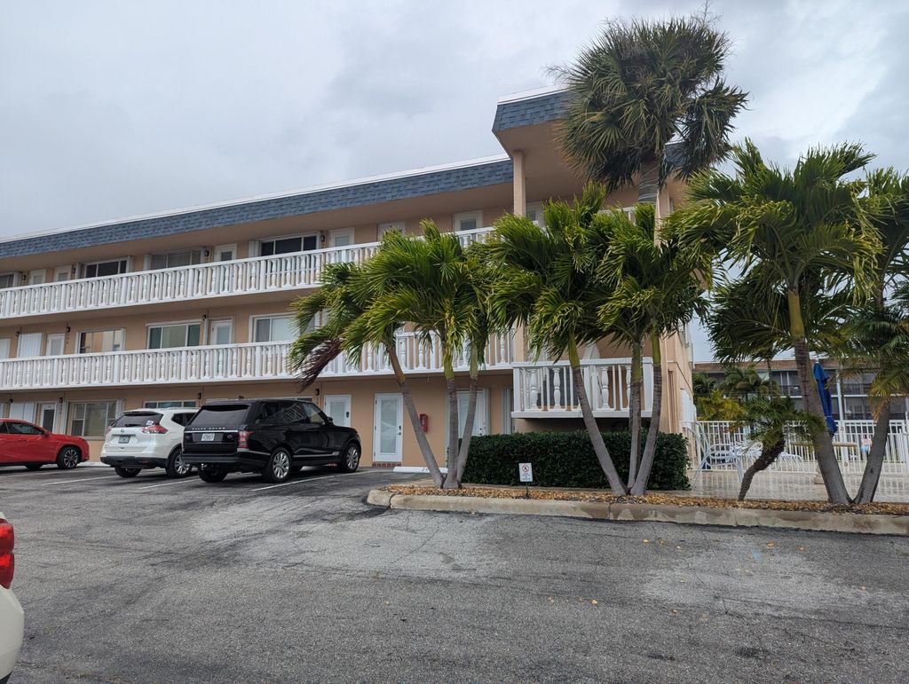 Photo of 131 Doolen Court #303, North Palm Beach, FL 33408 (MLS # B26013511)