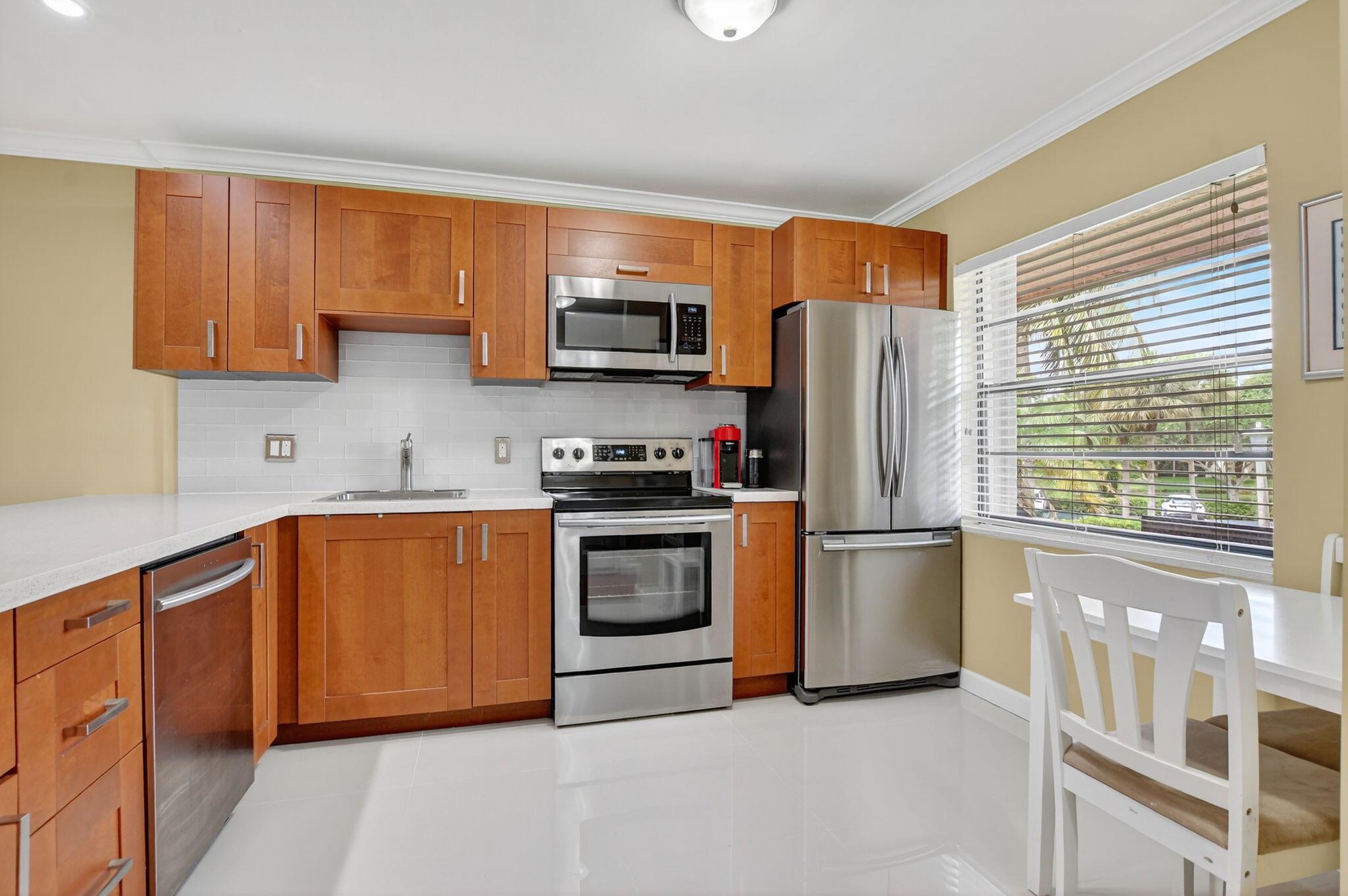 9268 Vista Del Lago 26d