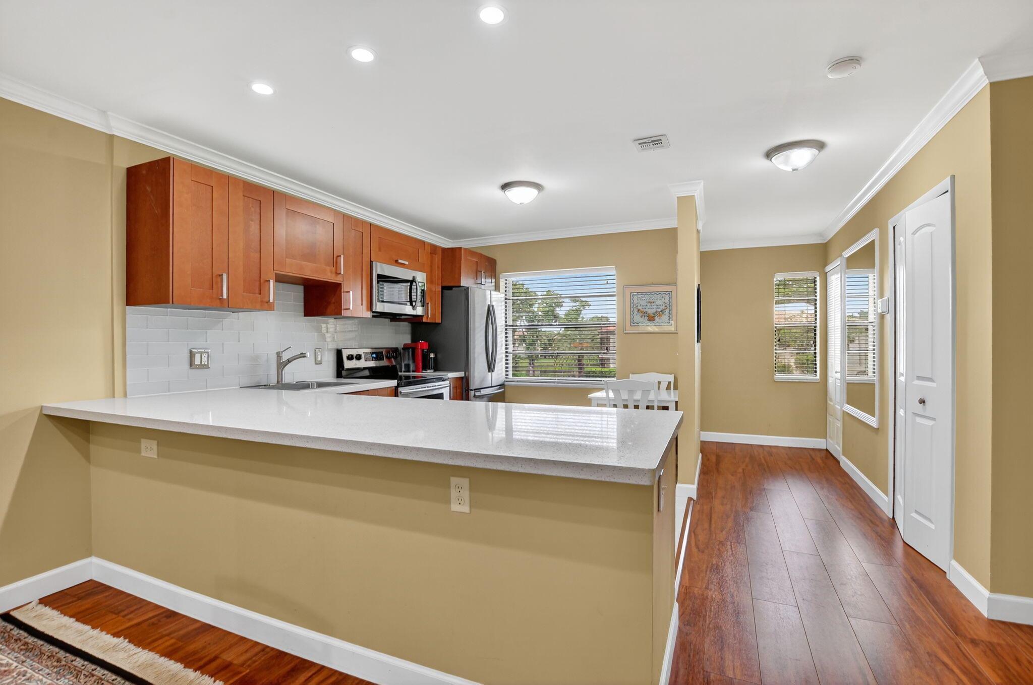 9268 Vista Del Lago 26d