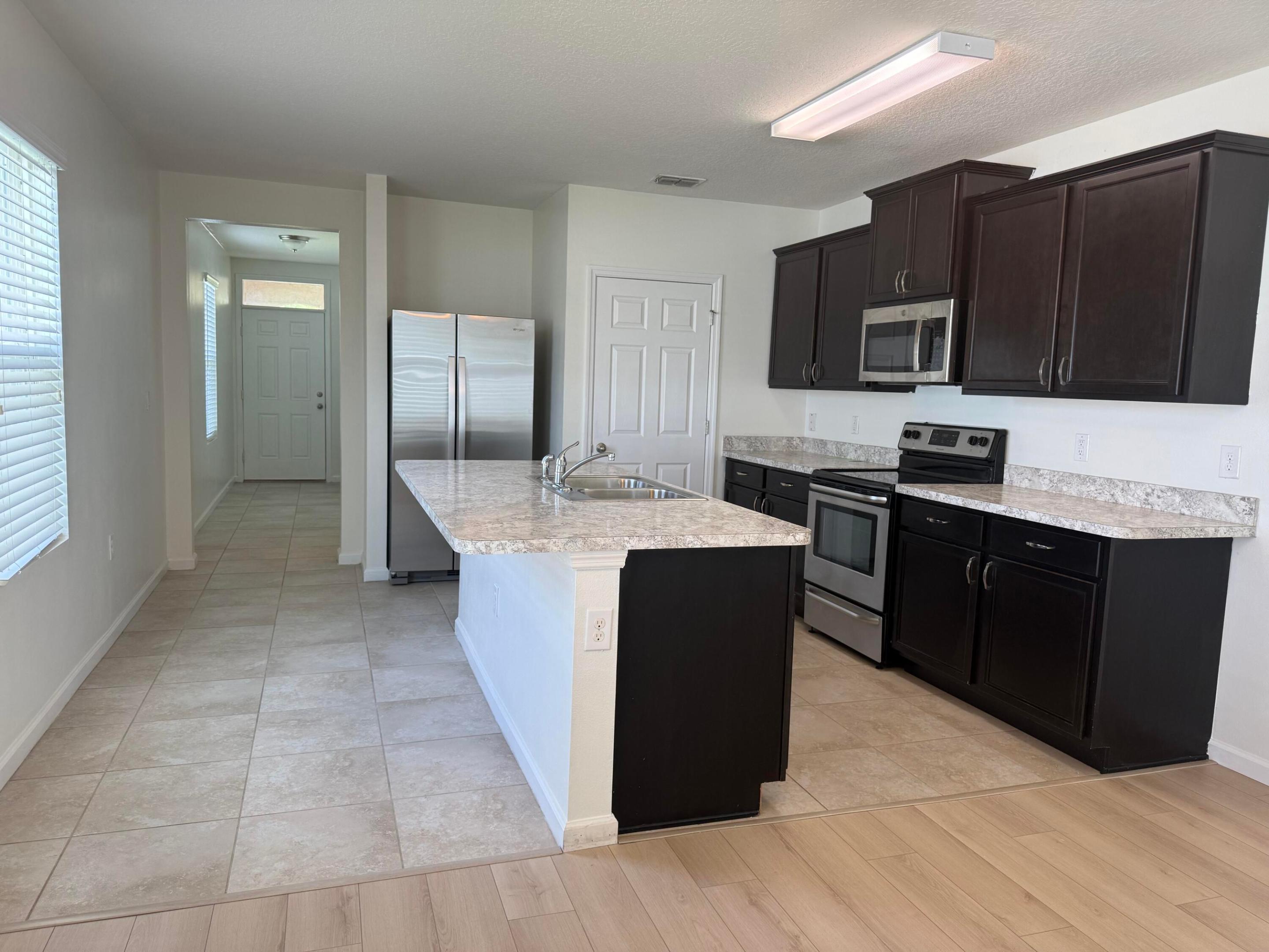 TRADITION PLAT NO 29 - Residential Lease