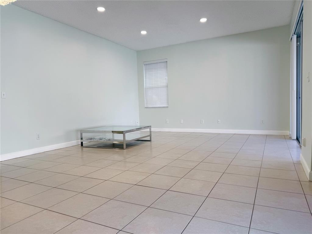 Embassy Lakes Prcl O 135- - Residential Lease