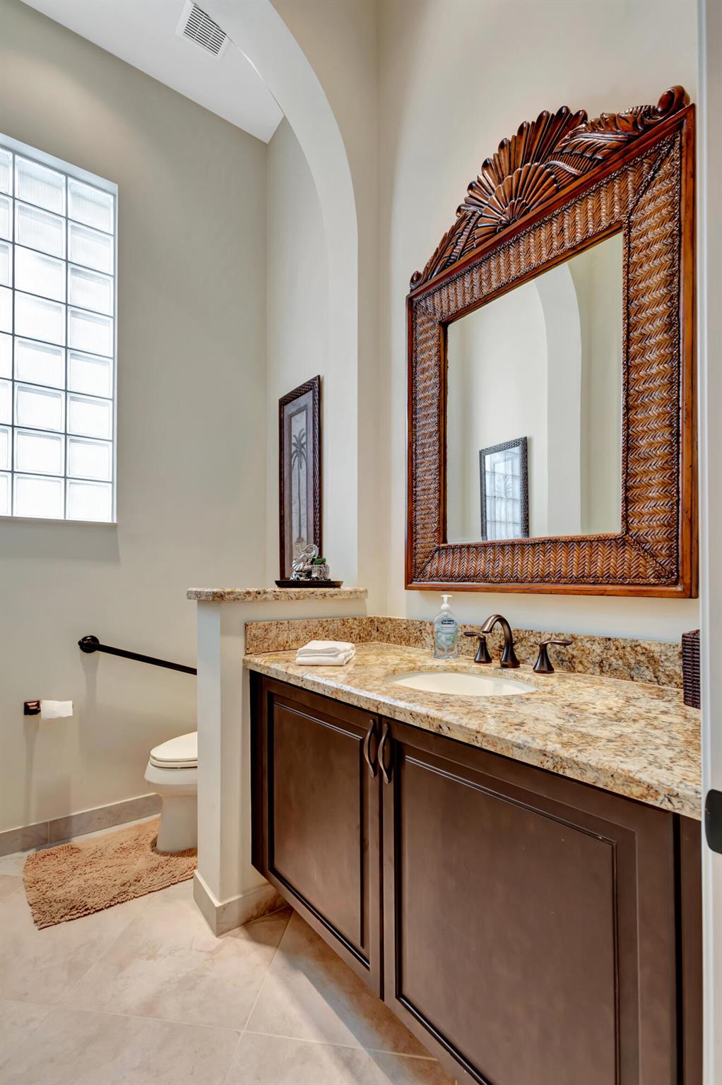 MIRASOL PAR 16 - Residential