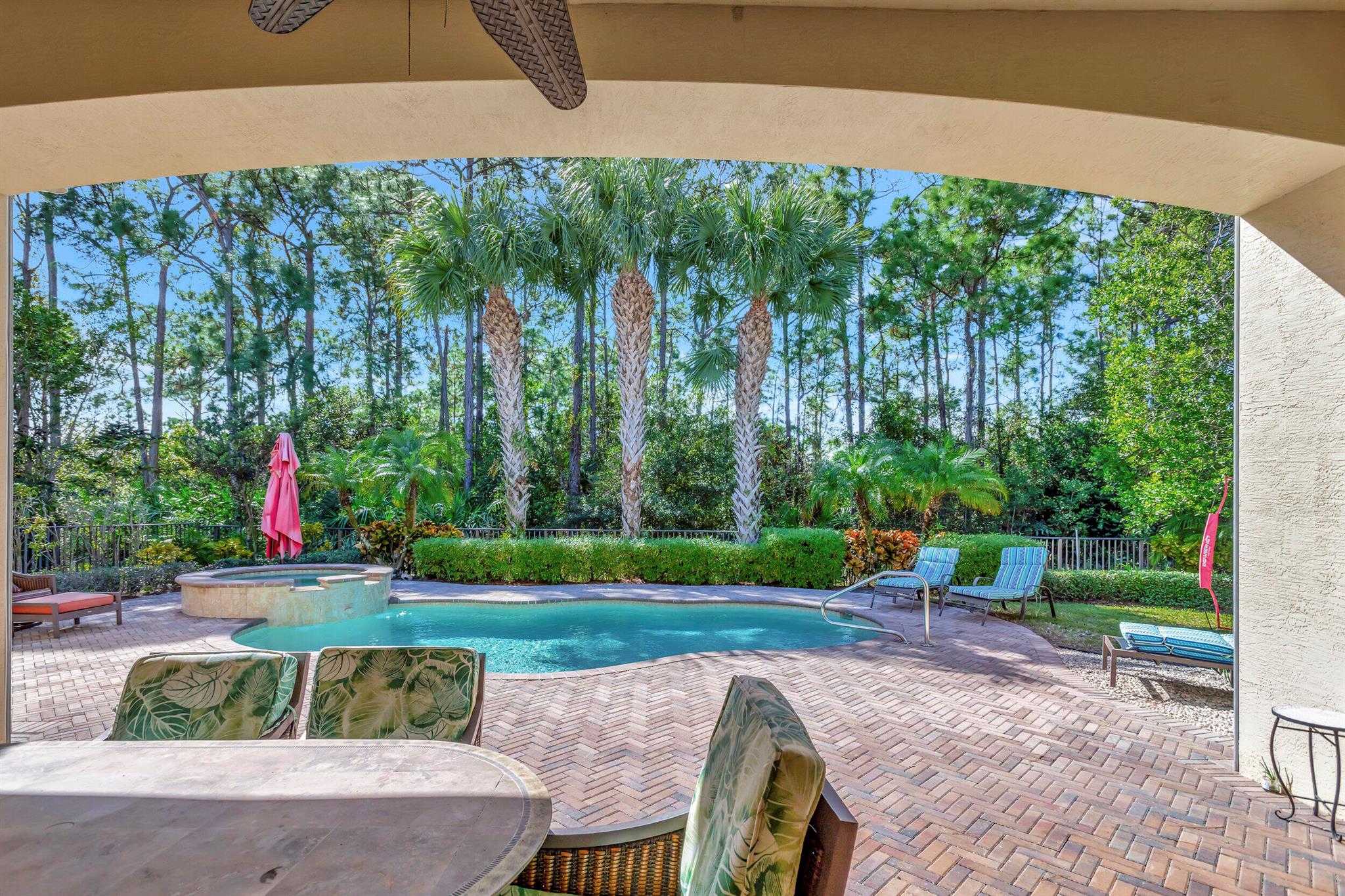 MIRASOL PAR 16 - Residential