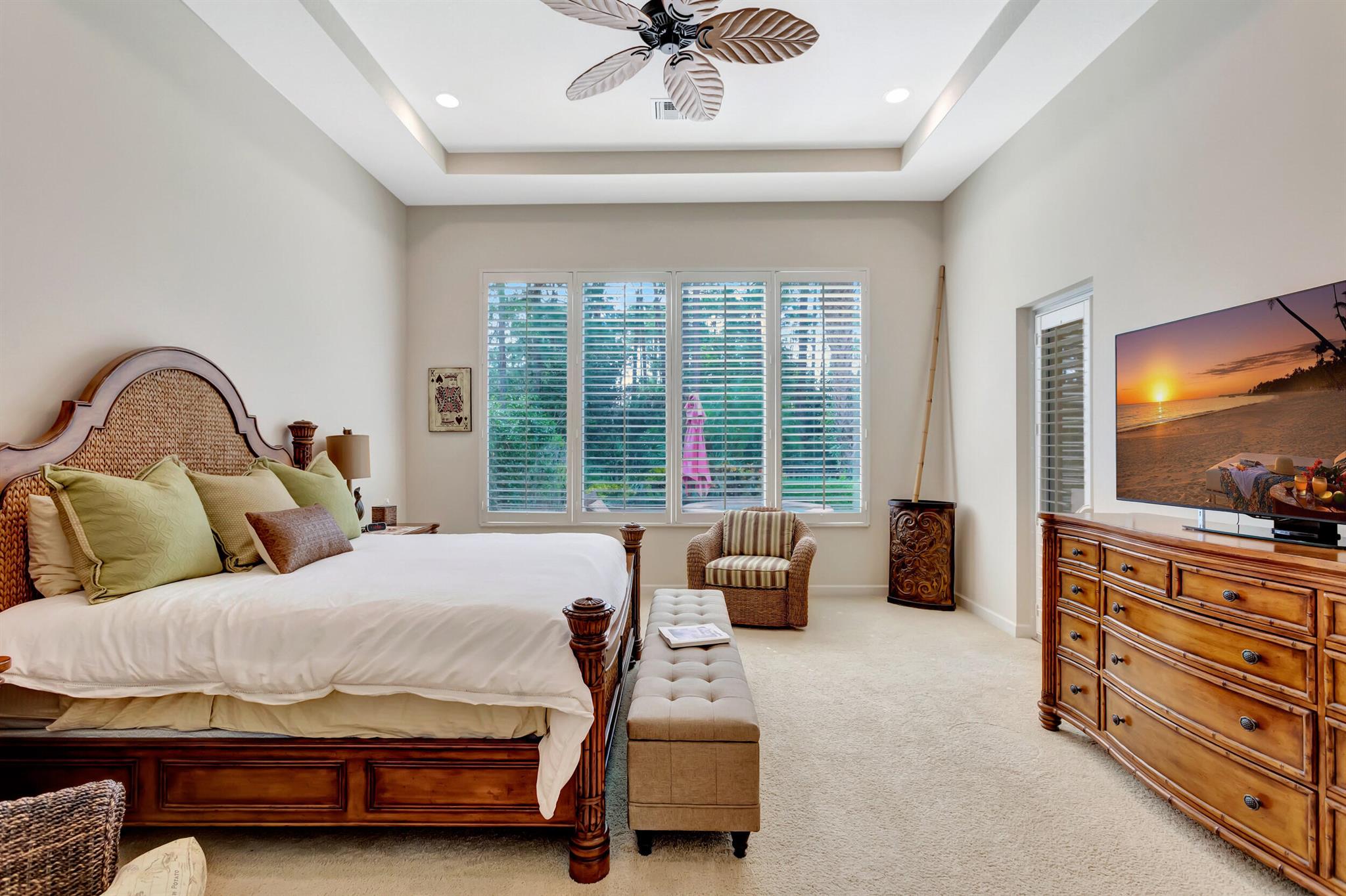 MIRASOL PAR 16 - Residential