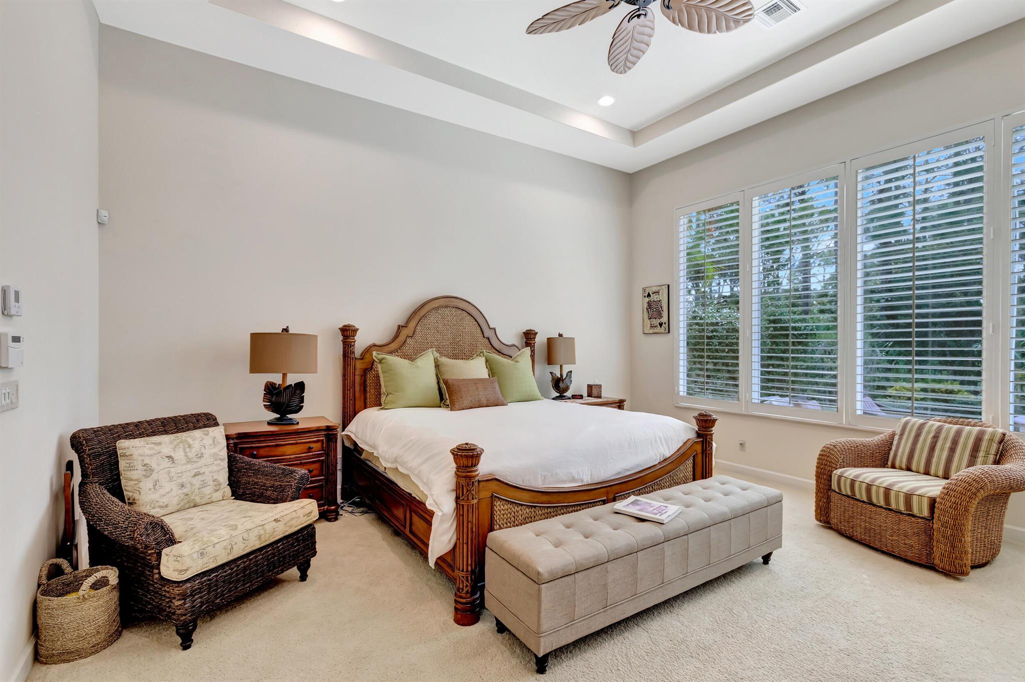 MIRASOL PAR 16 - Residential