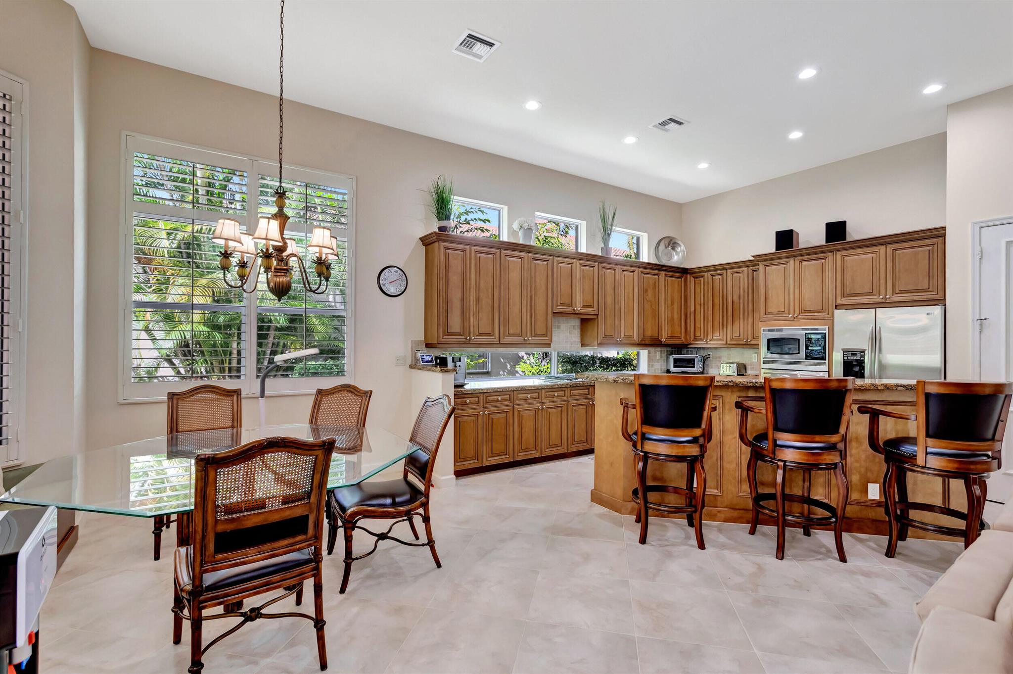 MIRASOL PAR 16 - Residential