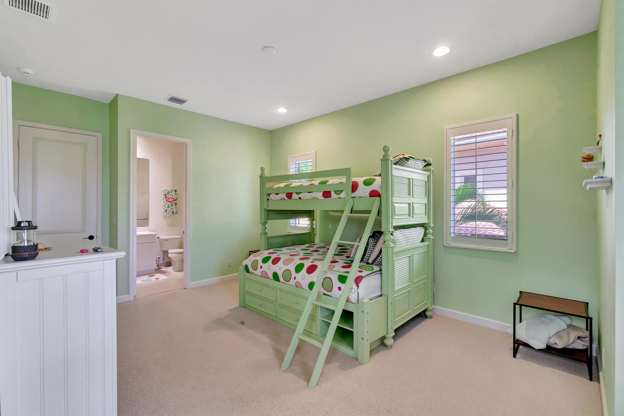 MIRASOL PAR 16 - Residential