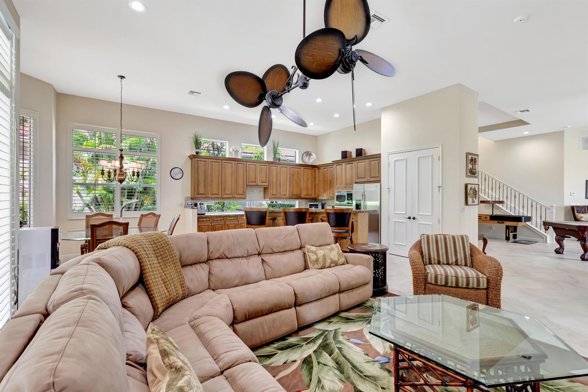 MIRASOL PAR 16 - Residential