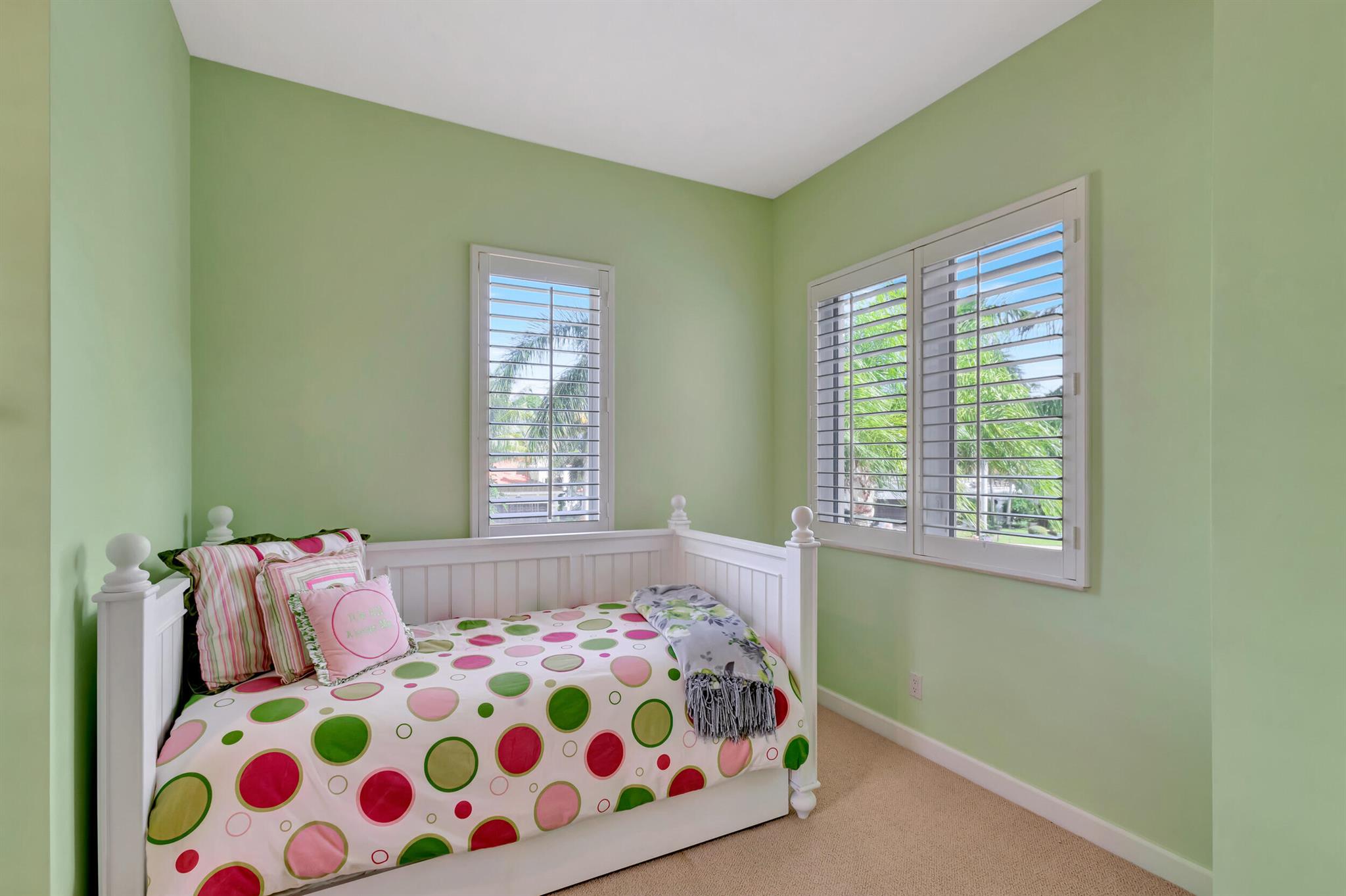 MIRASOL PAR 16 - Residential