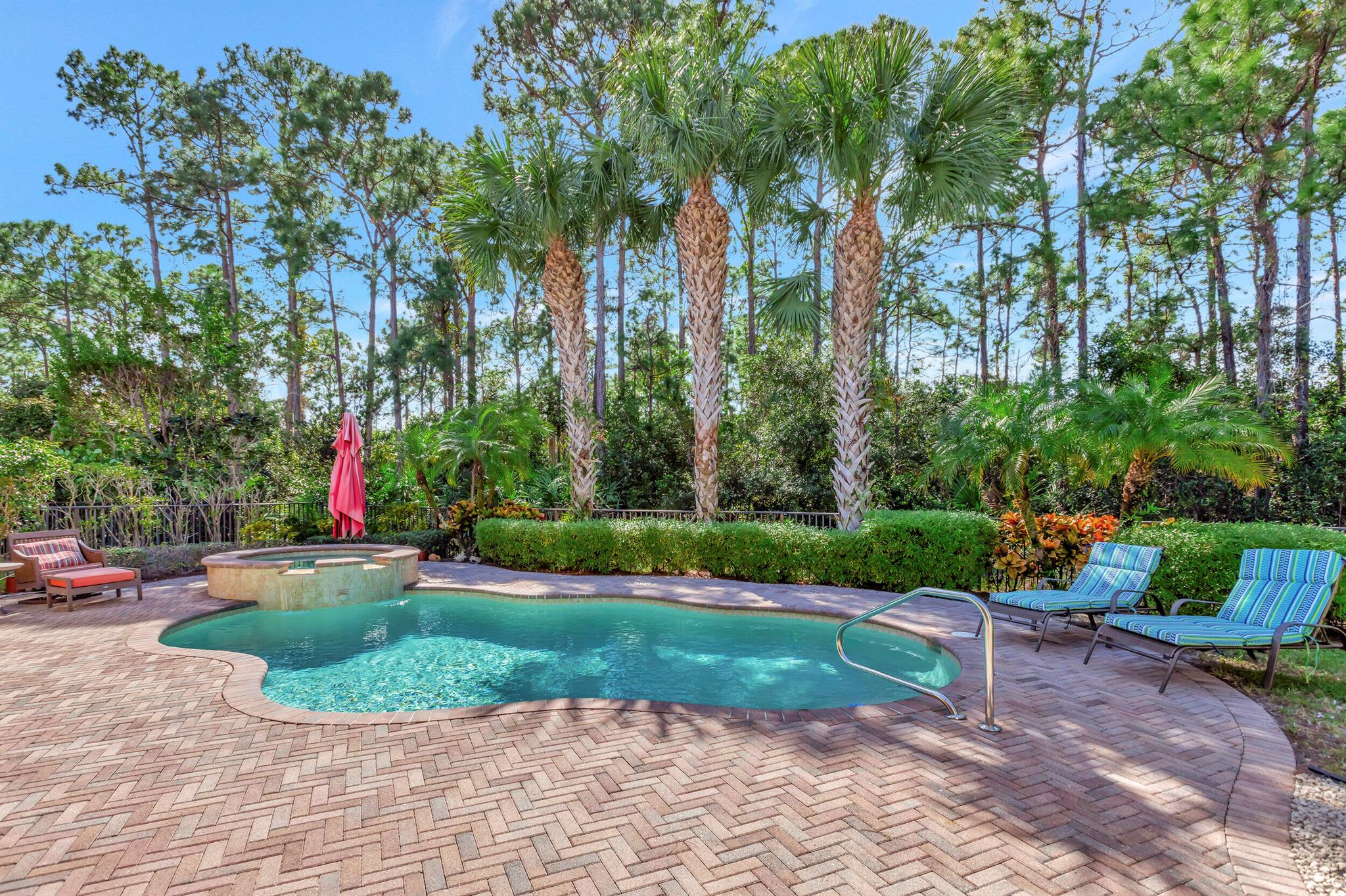 MIRASOL PAR 16 - Residential