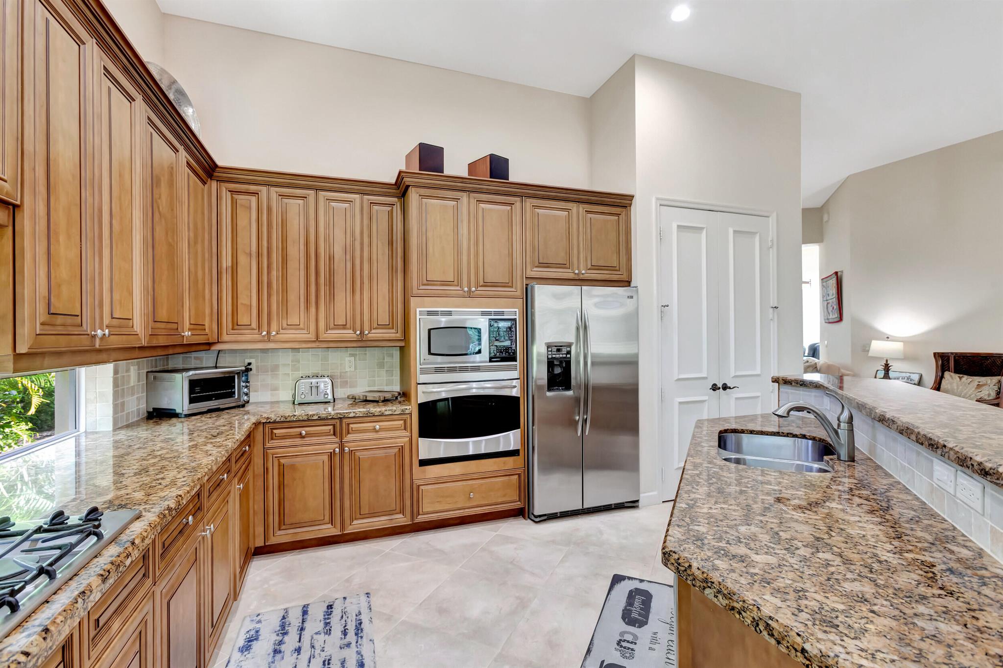 MIRASOL PAR 16 - Residential