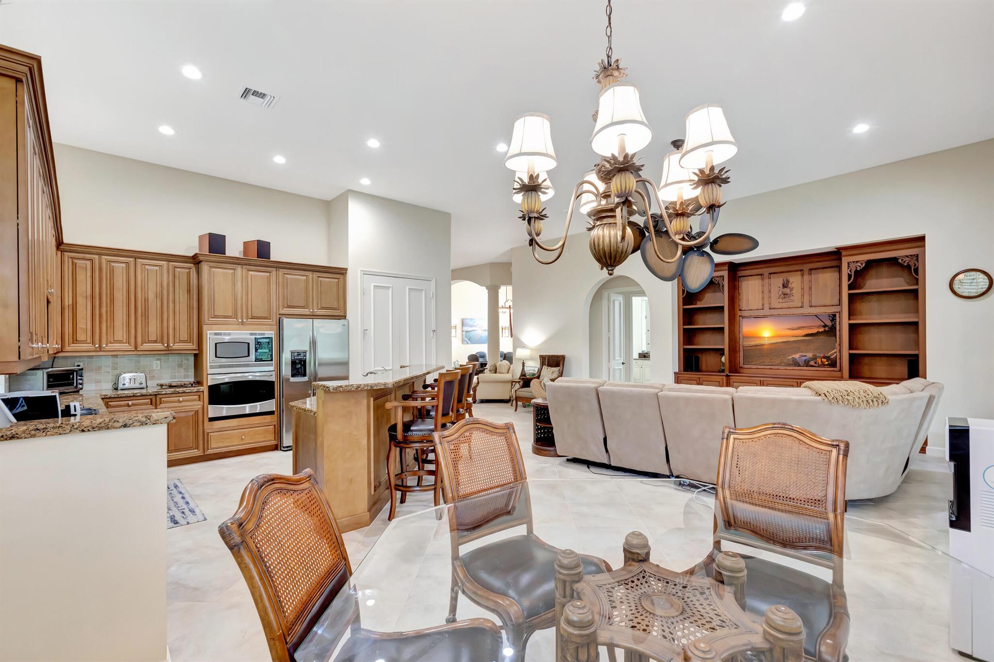 MIRASOL PAR 16 - Residential