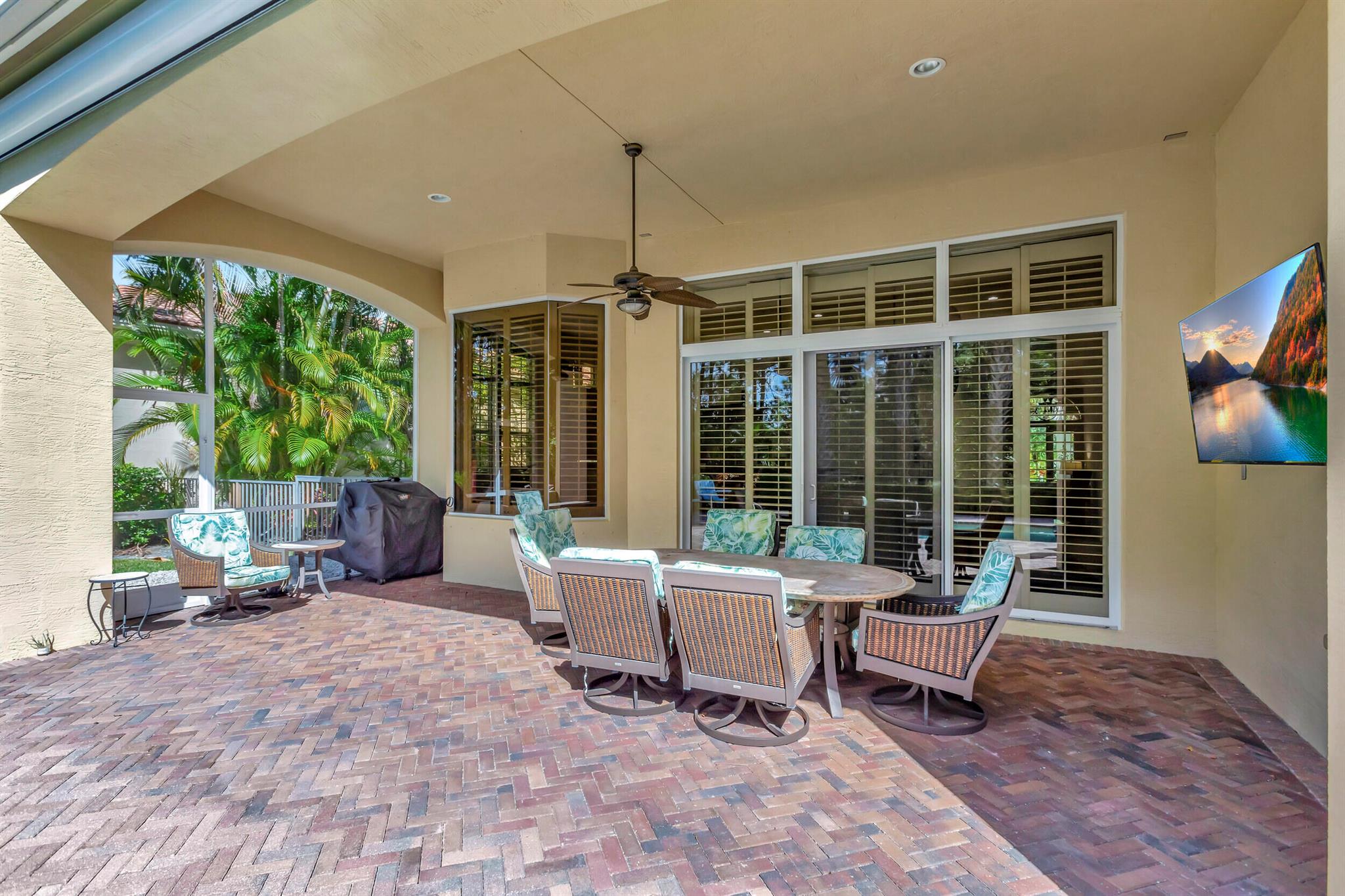 MIRASOL PAR 16 - Residential