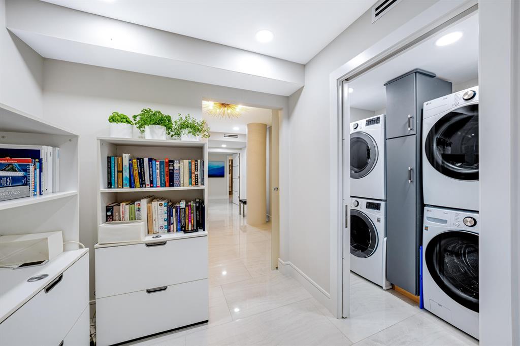 Sailfish Point - Residential