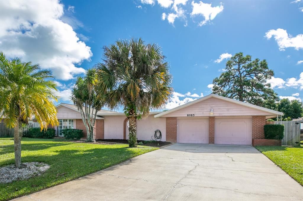 Photo of 8985 SE Bahama Circle, Hobe Sound, FL 33455 (MLS # R10760690)