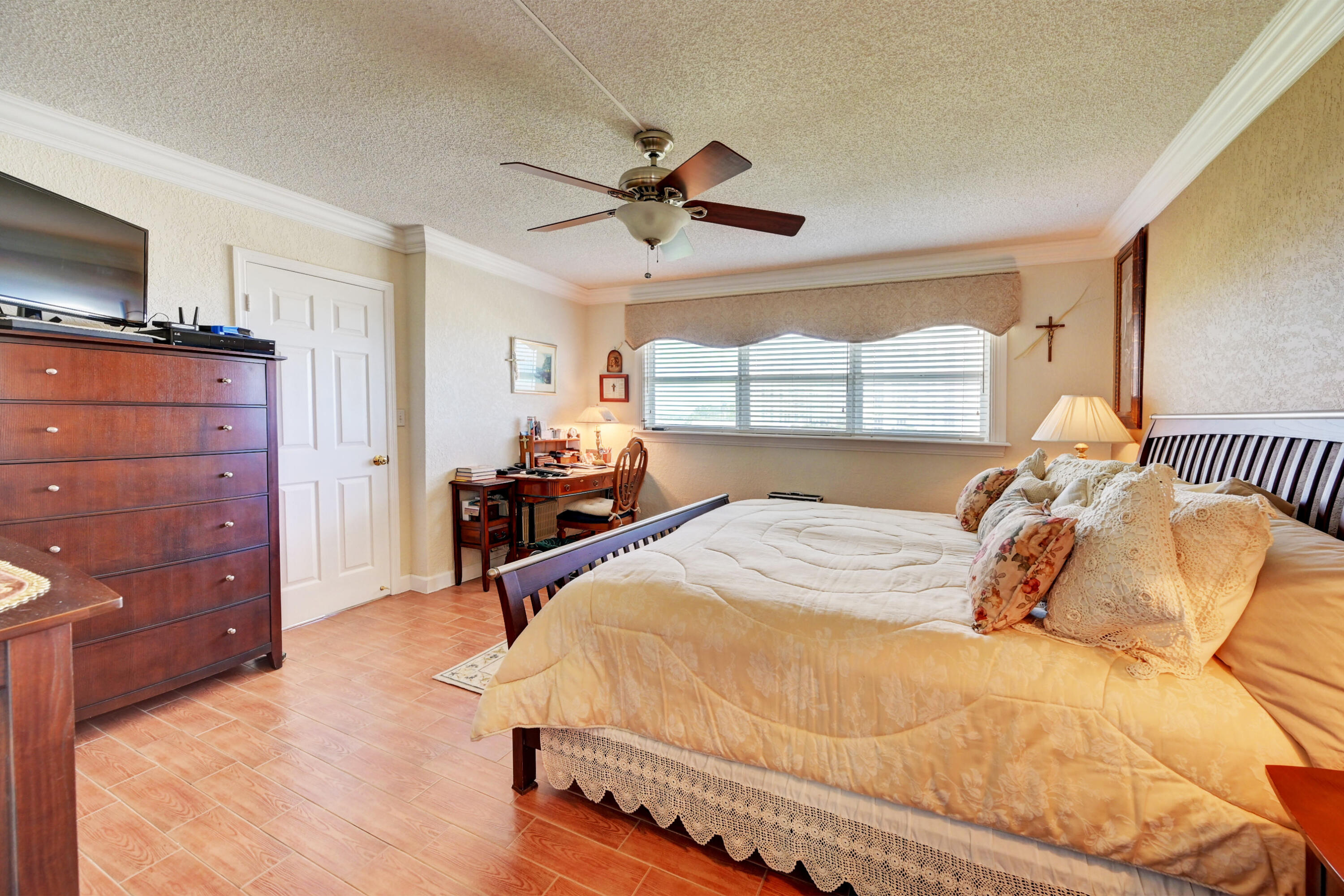CHRISTOPHER HOUSE CONDO APTS - Residential
