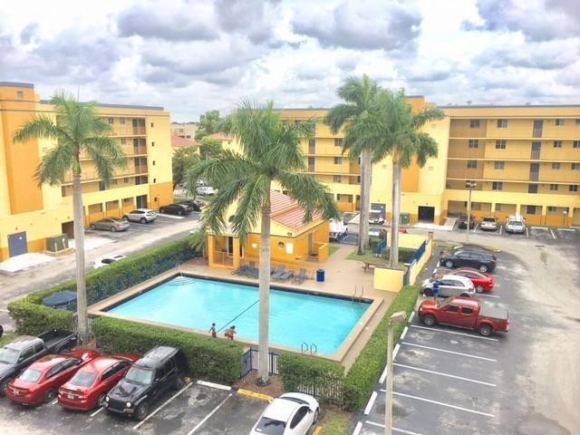 WATERVIEW CONDO - Residential