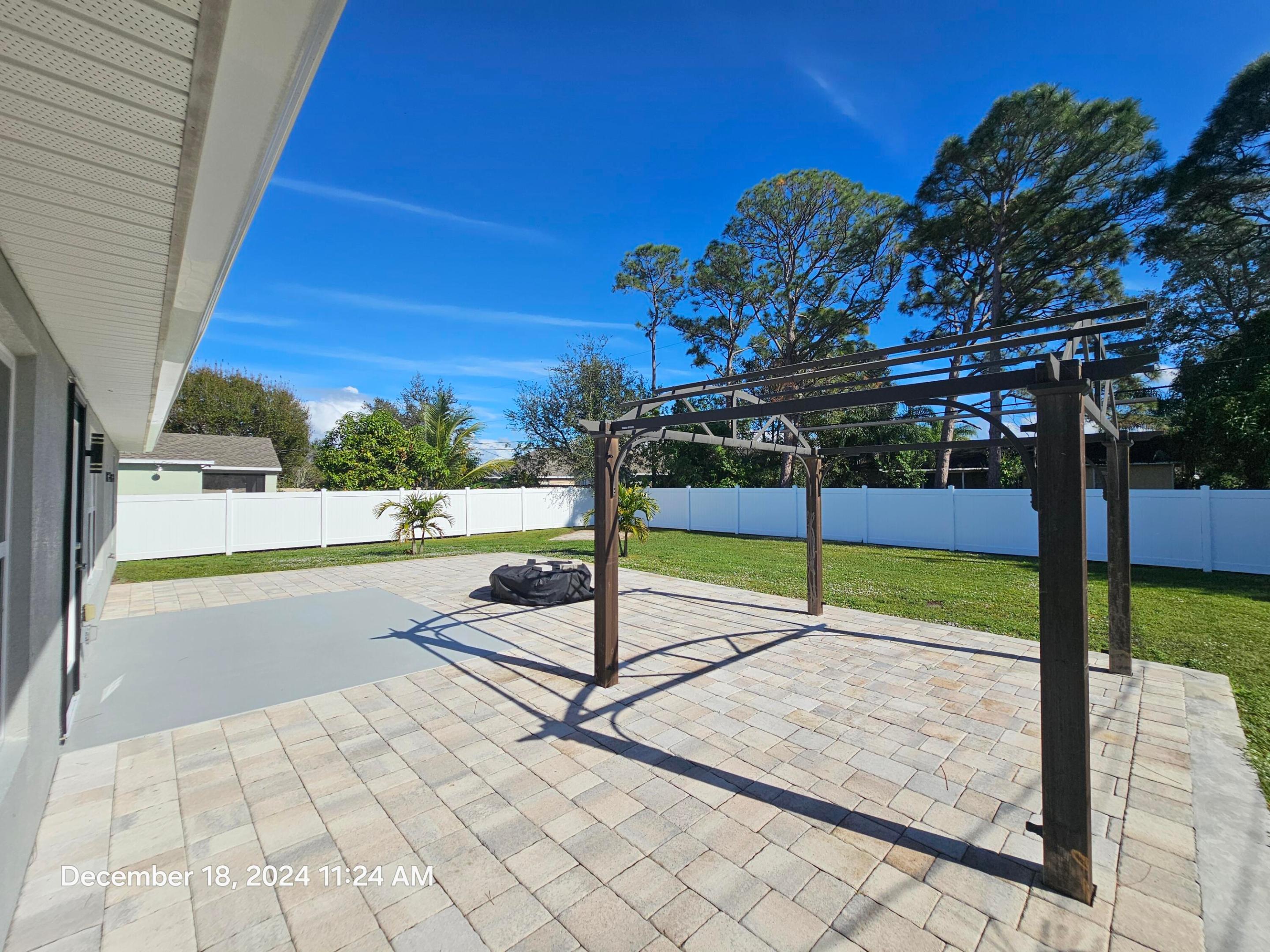 PORT ST LUCIE SECTION 27 - Residential Lease