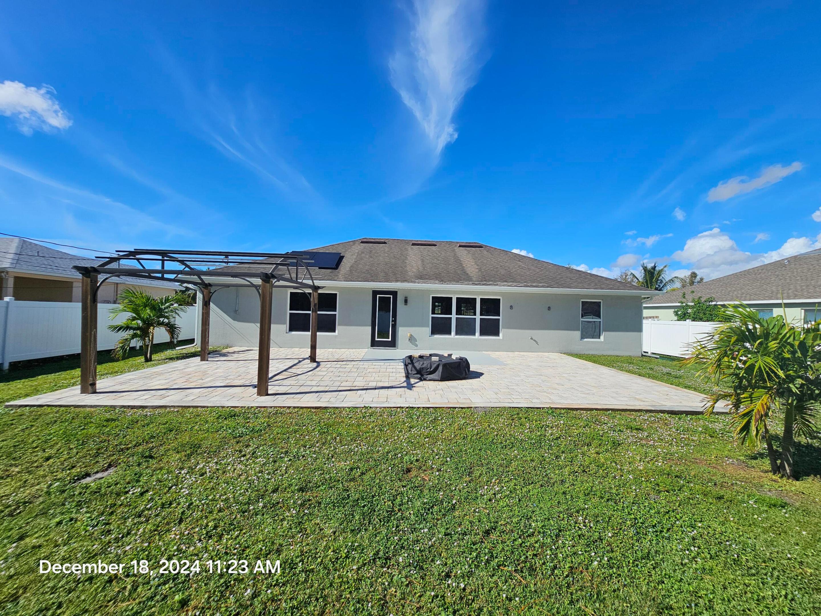 PORT ST LUCIE SECTION 27 - Residential Lease