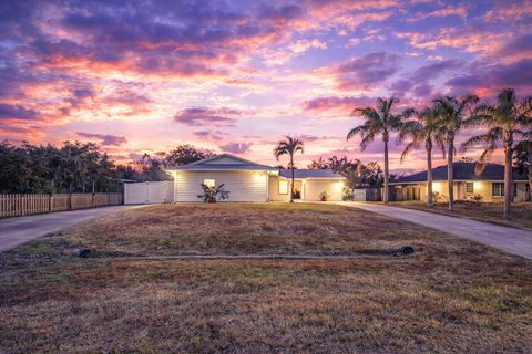 626 SW Cynthia Street Port St Lucie FL 34983