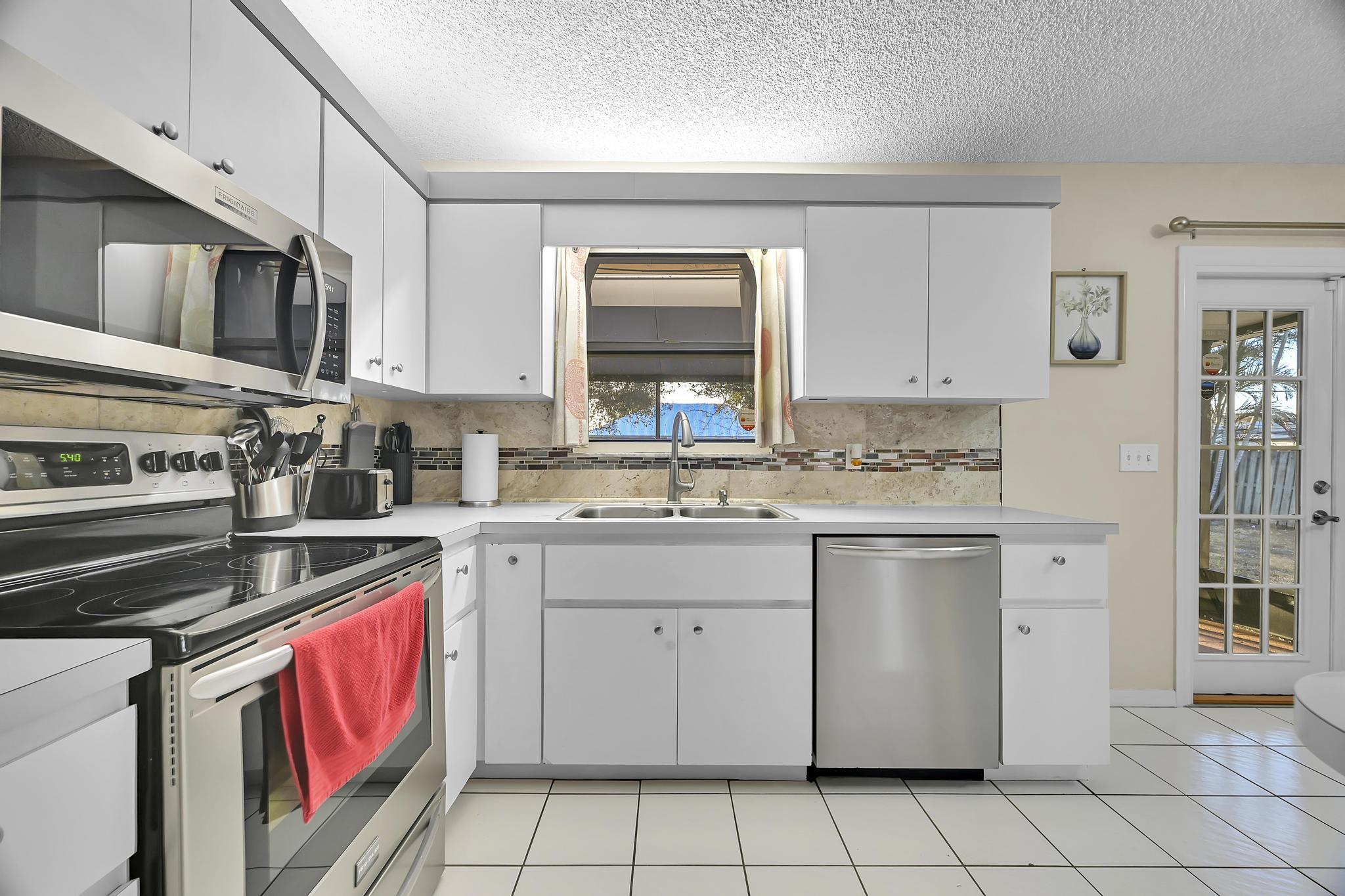 PORT ST LUCIE SECTION 27 - Residential