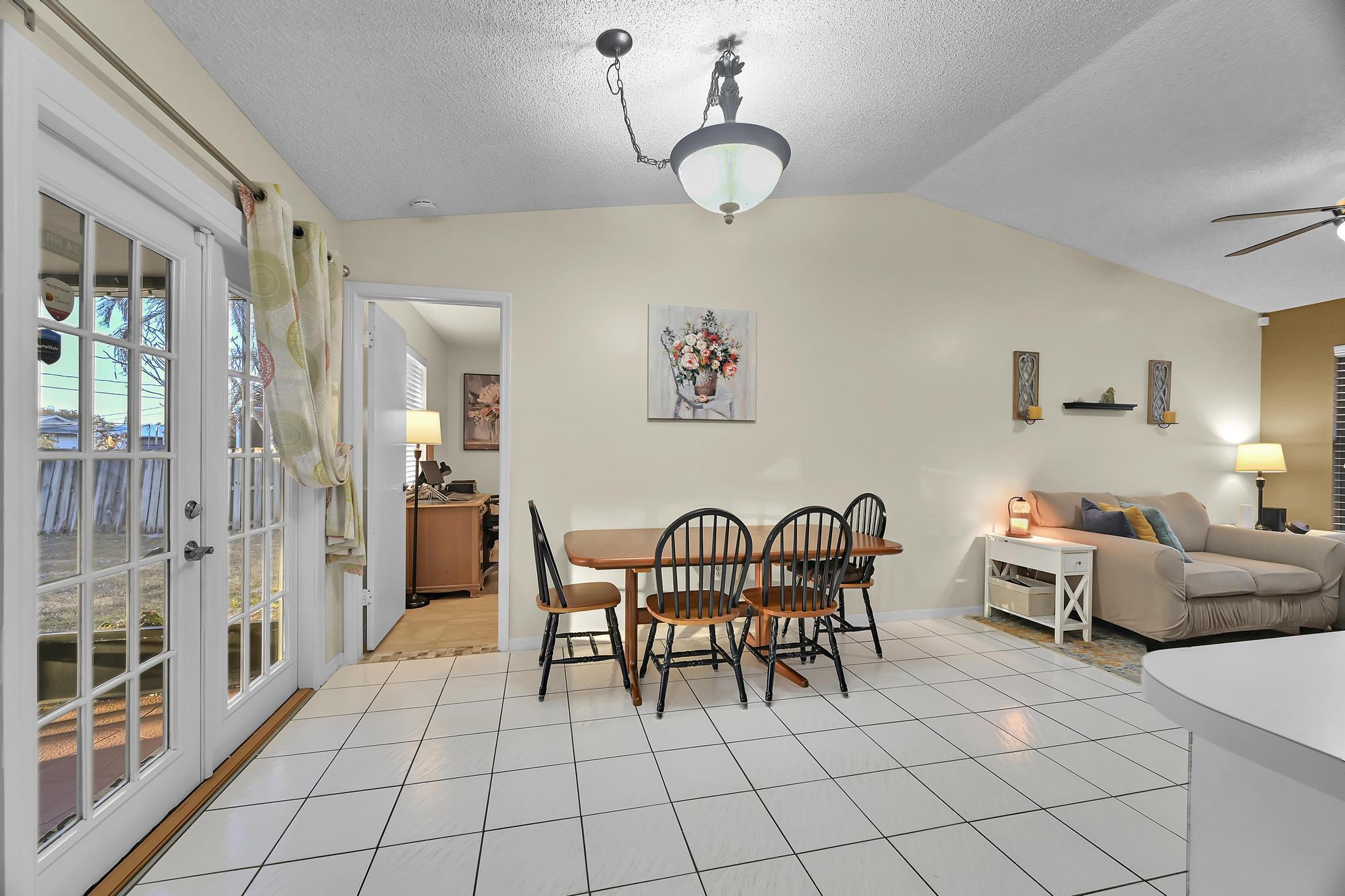 PORT ST LUCIE SECTION 27 - Residential