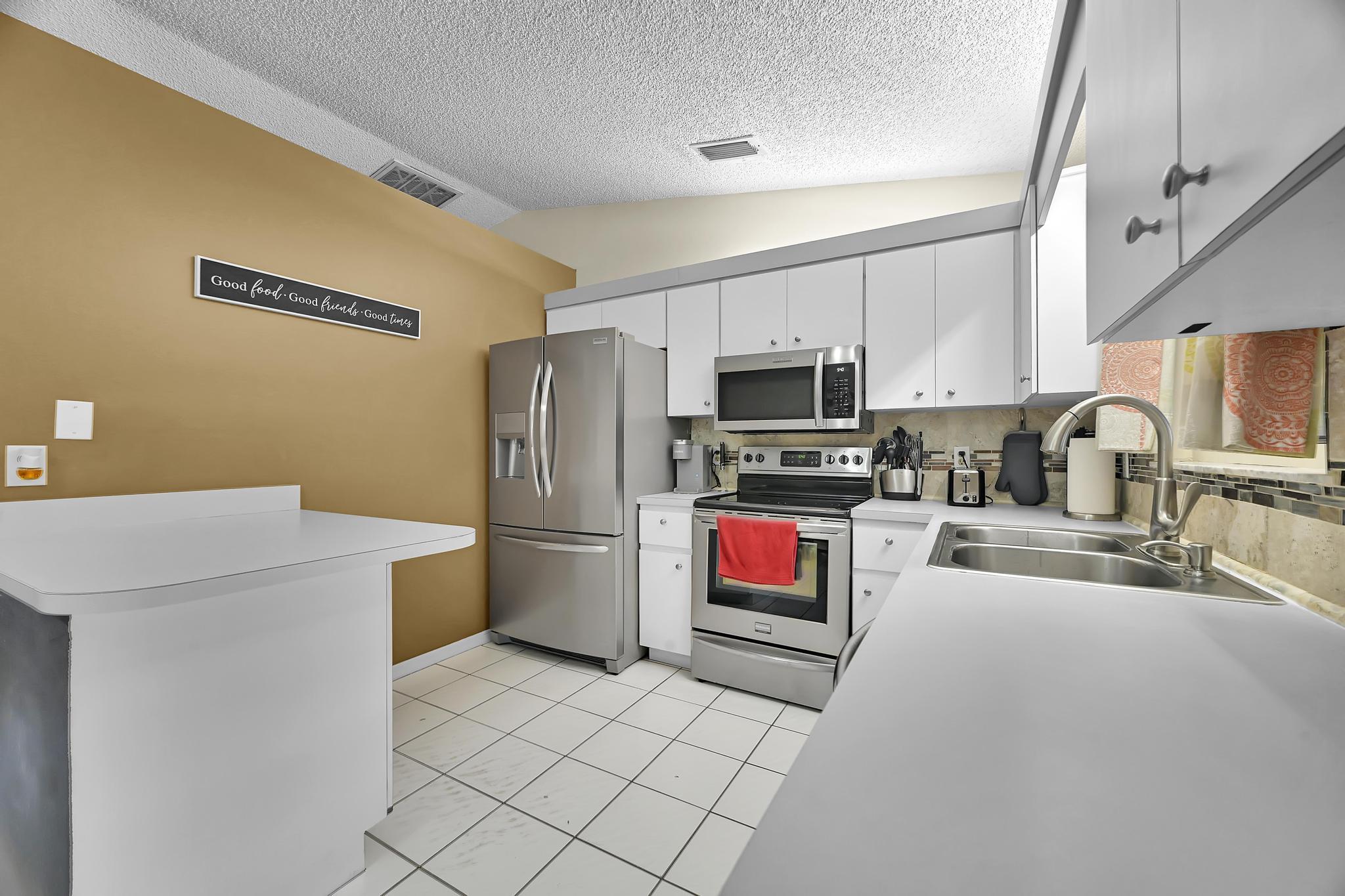 PORT ST LUCIE SECTION 27 - Residential