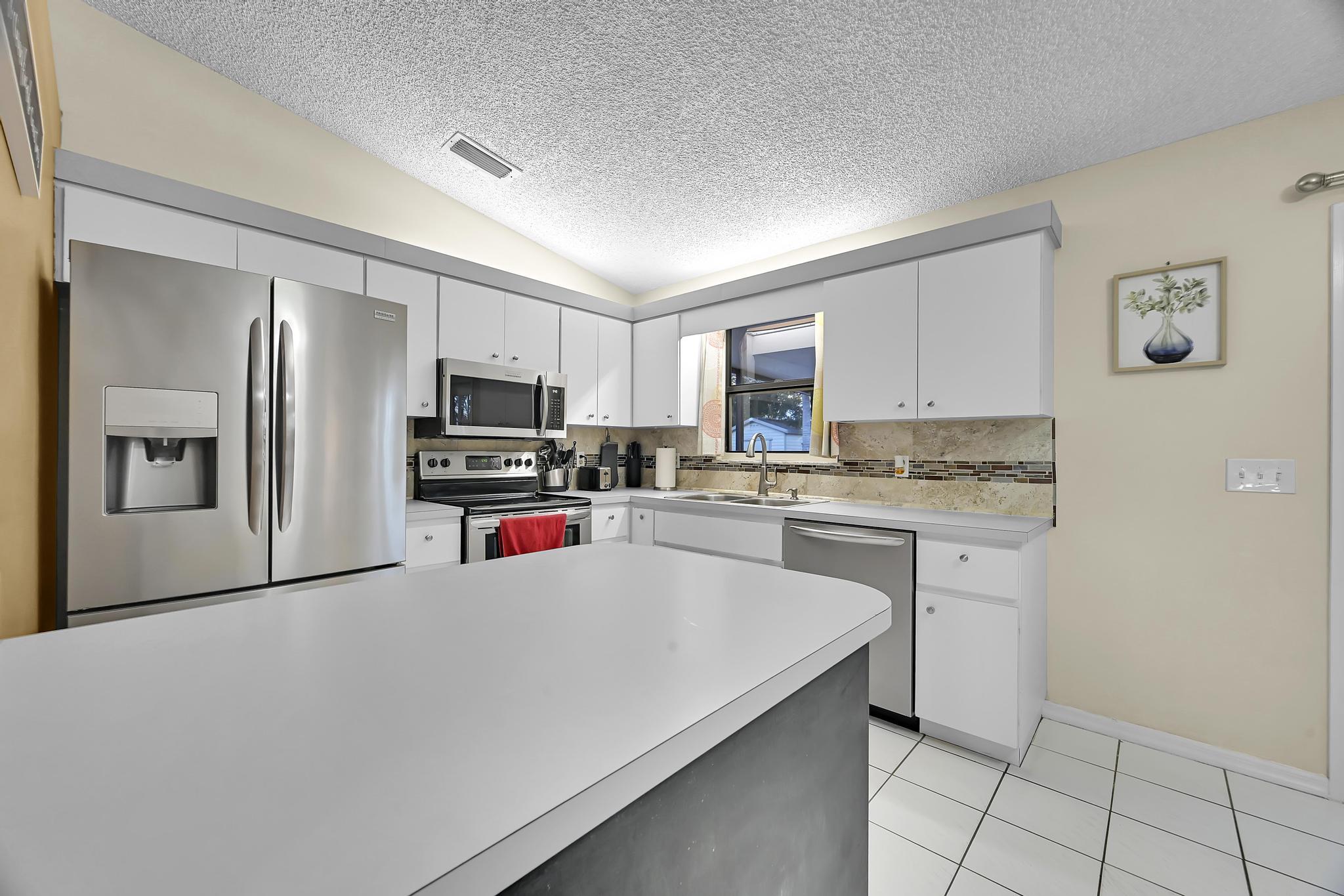 PORT ST LUCIE SECTION 27 - Residential