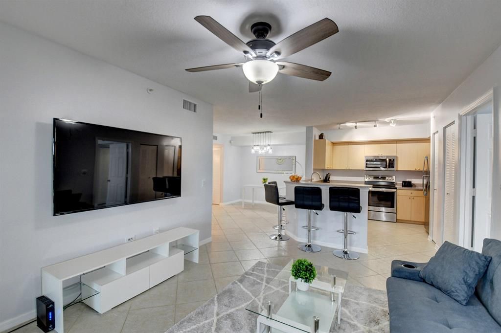 Photo of 214 Villa Circle, Boynton Beach, FL 33435 (MLS # R10884822)