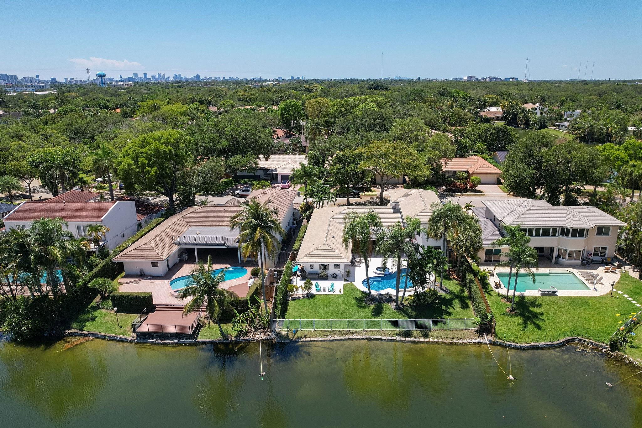 Emerald Hills Sec 3 83-27 - Residential