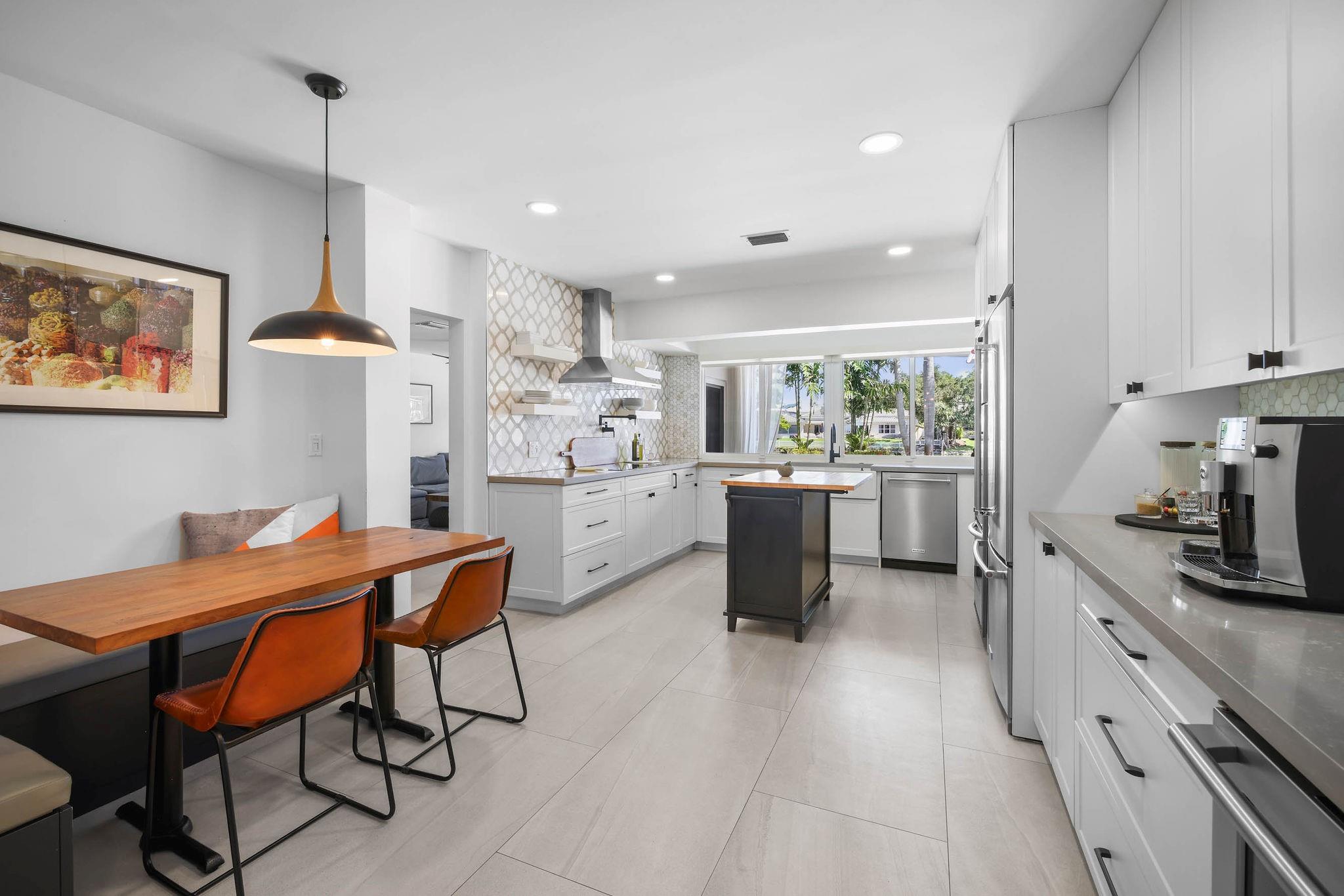 Emerald Hills Sec 3 83-27 - Residential