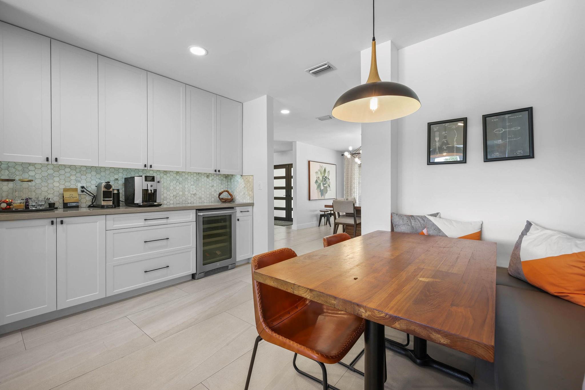 Emerald Hills Sec 3 83-27 - Residential